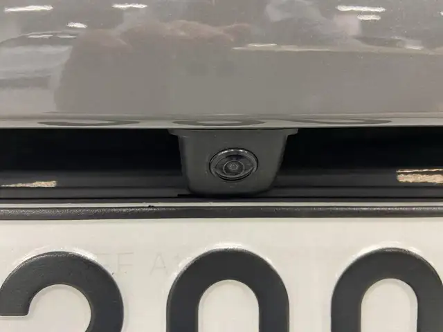Peugeot 208 view 14