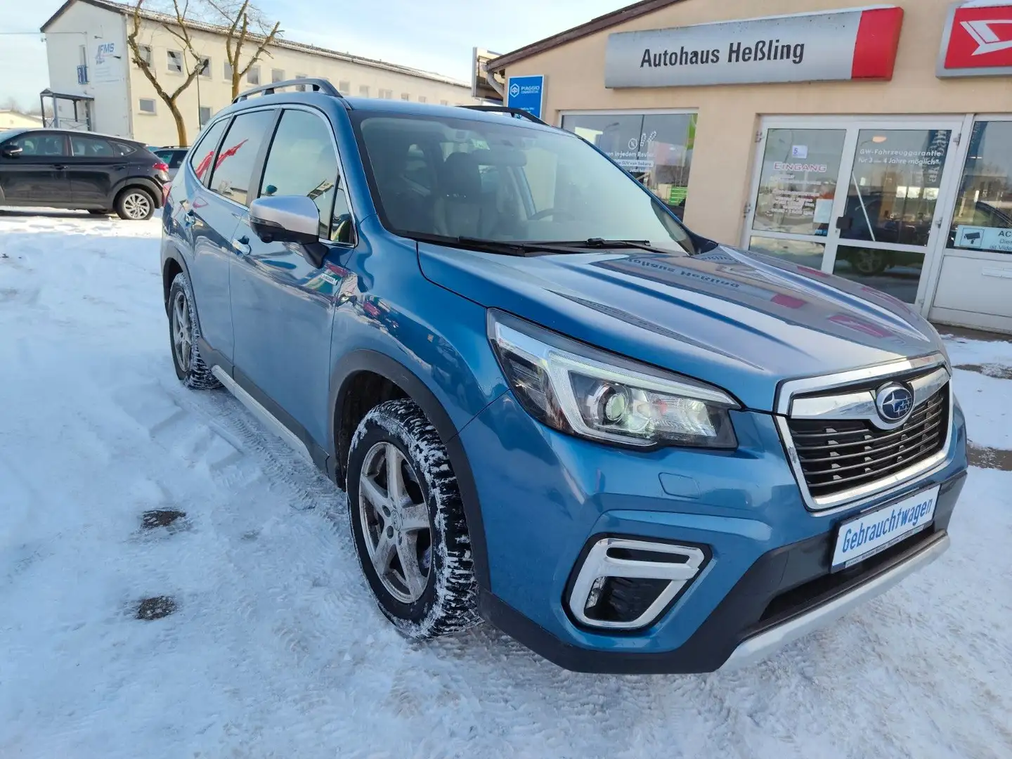 Subaru Forester 2.0ie Platinum Lineartronic Azul - 2