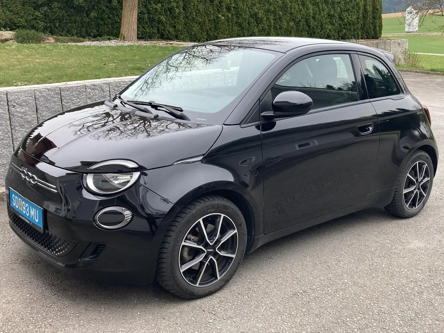 Fiat 500e 42 KW Schwarz - 2