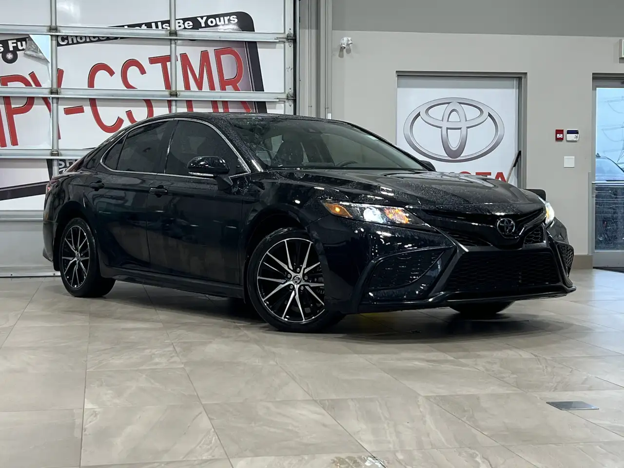 Toyota Camry снимка Toyota Camry