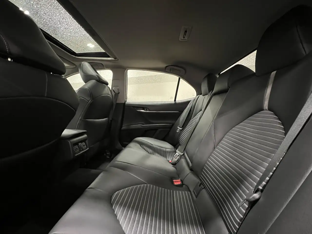 Toyota Camry снимка Toyota Camry