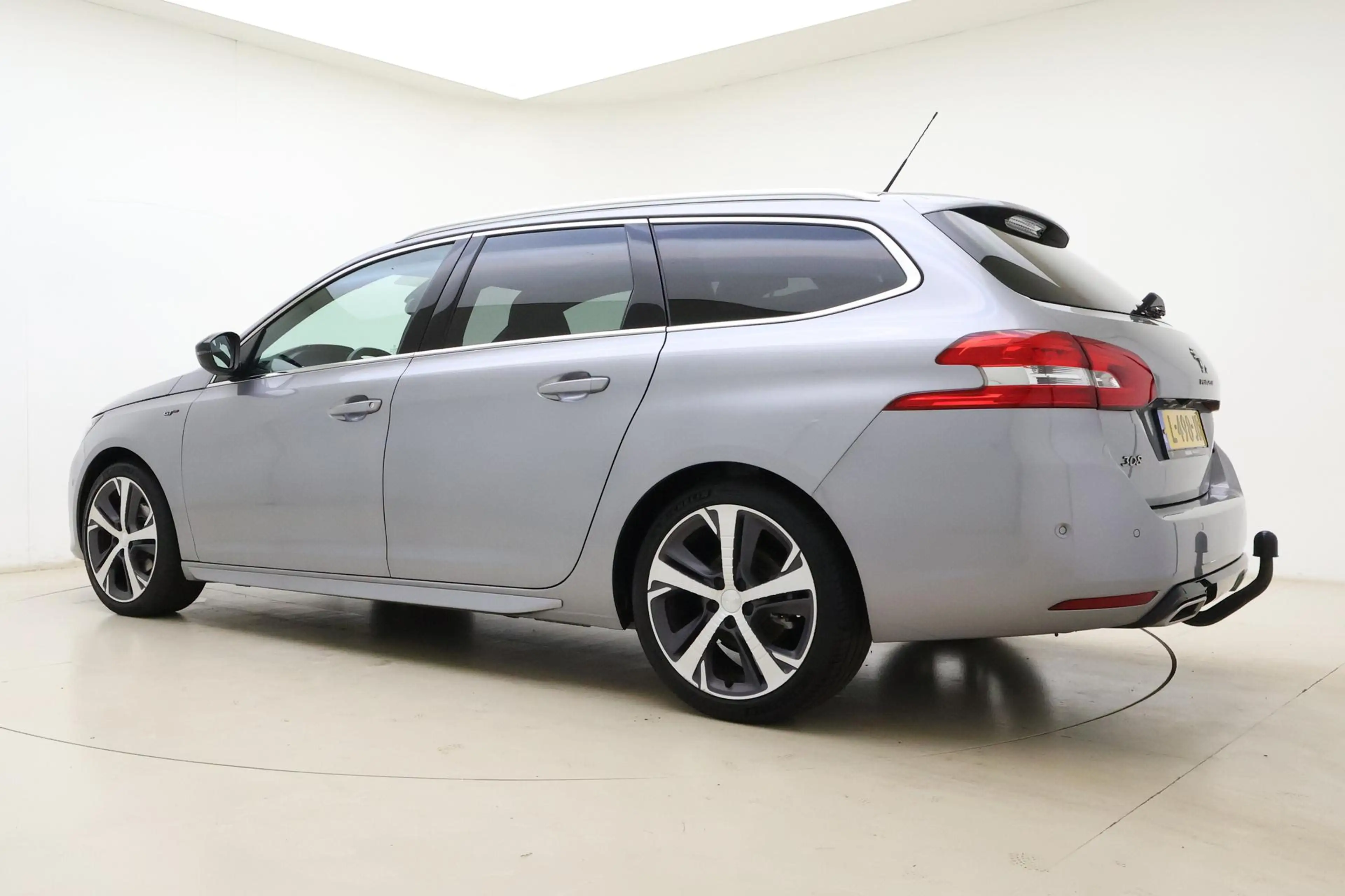 Peugeot 308 SW 1.2T Blue Lease GT | Panorama dak | 18'' Lichtm — photo 12