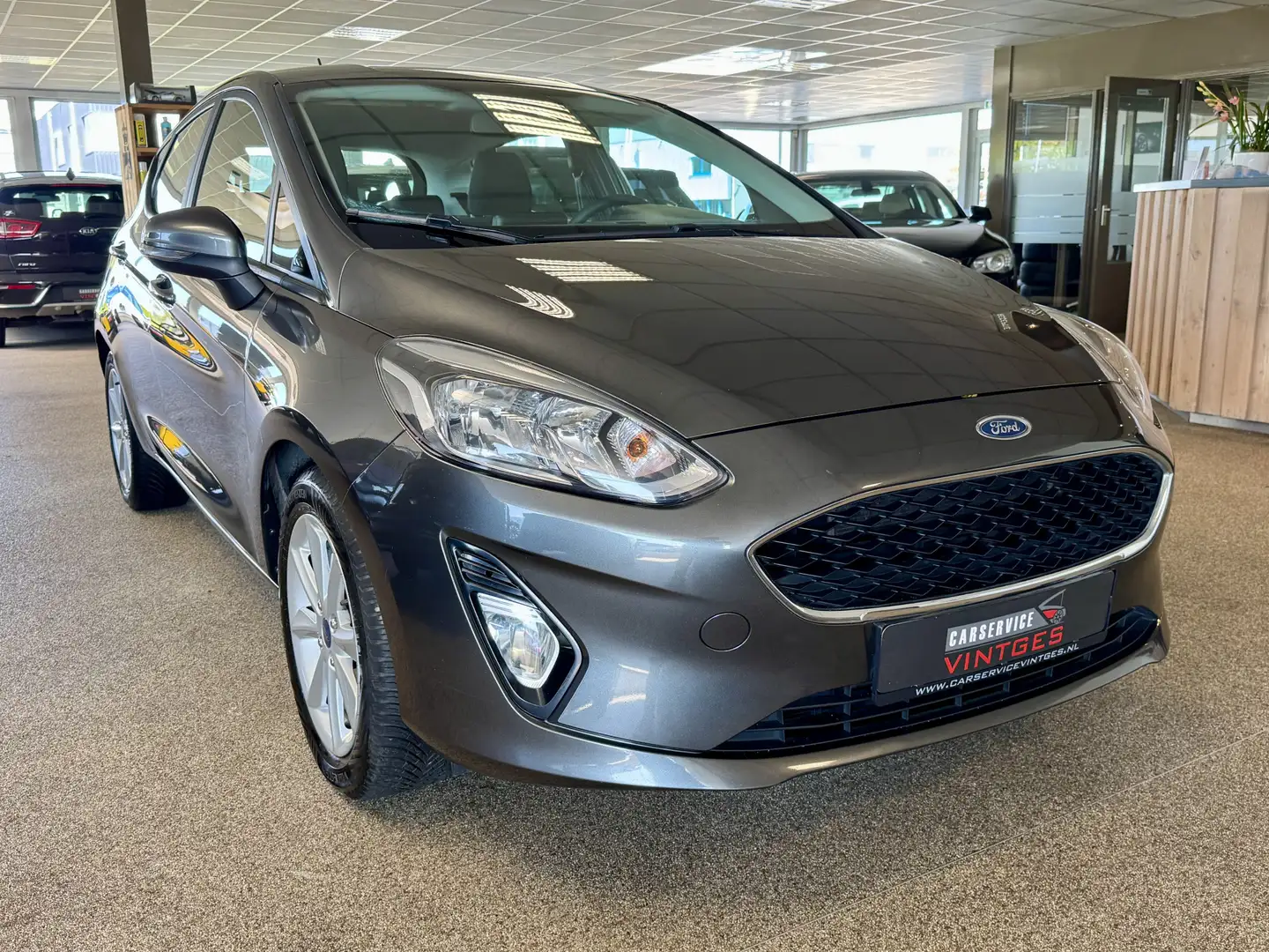 Ford Fiesta 1.1 style Cruise Control/NAVI/LMV/Airco Grijs - 2