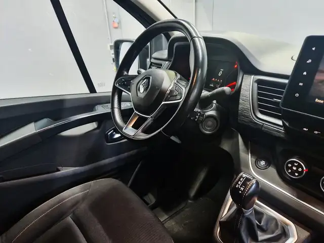 Renault Trafic view 9