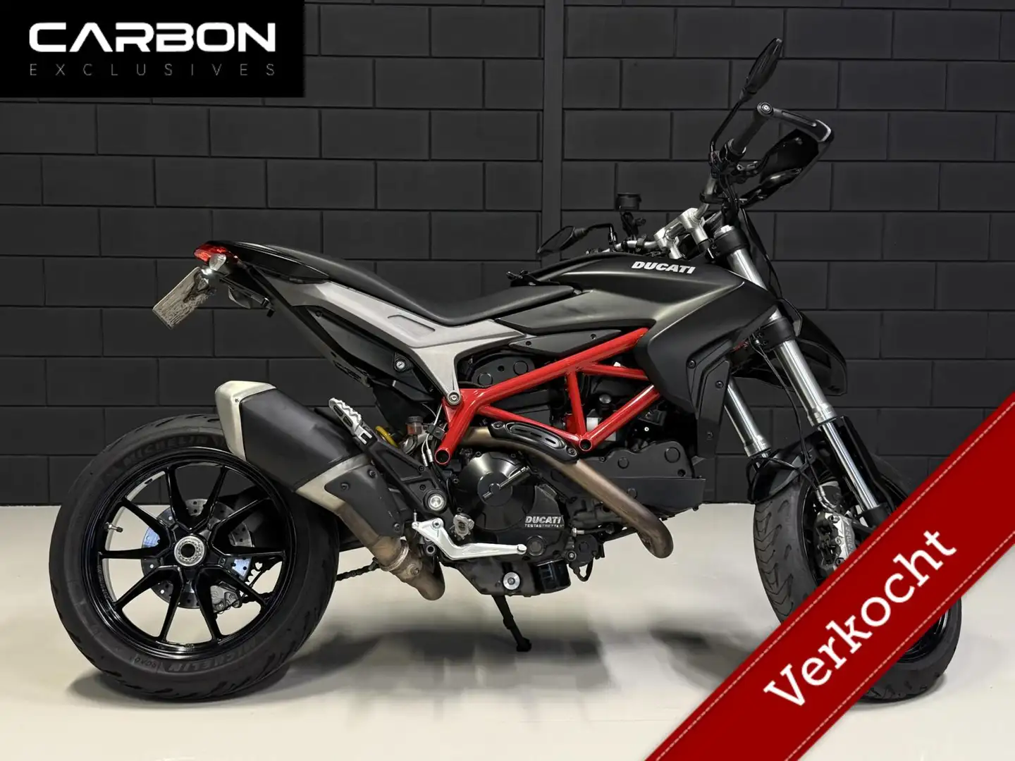 Ducati Hypermotard 821 Zwart - 1