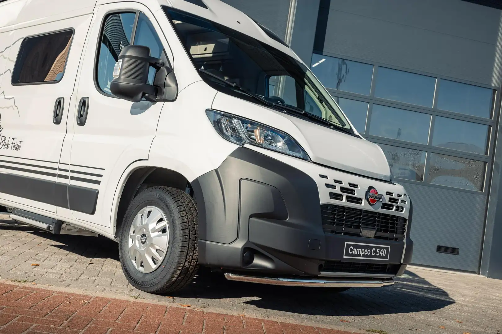 Bürstner Campeo C540 Black Forest - 2