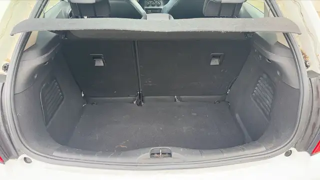 Citroen C3 view 14