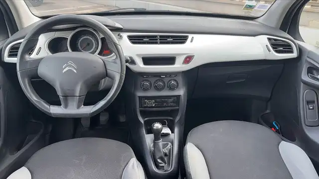 Citroen C3 view 11