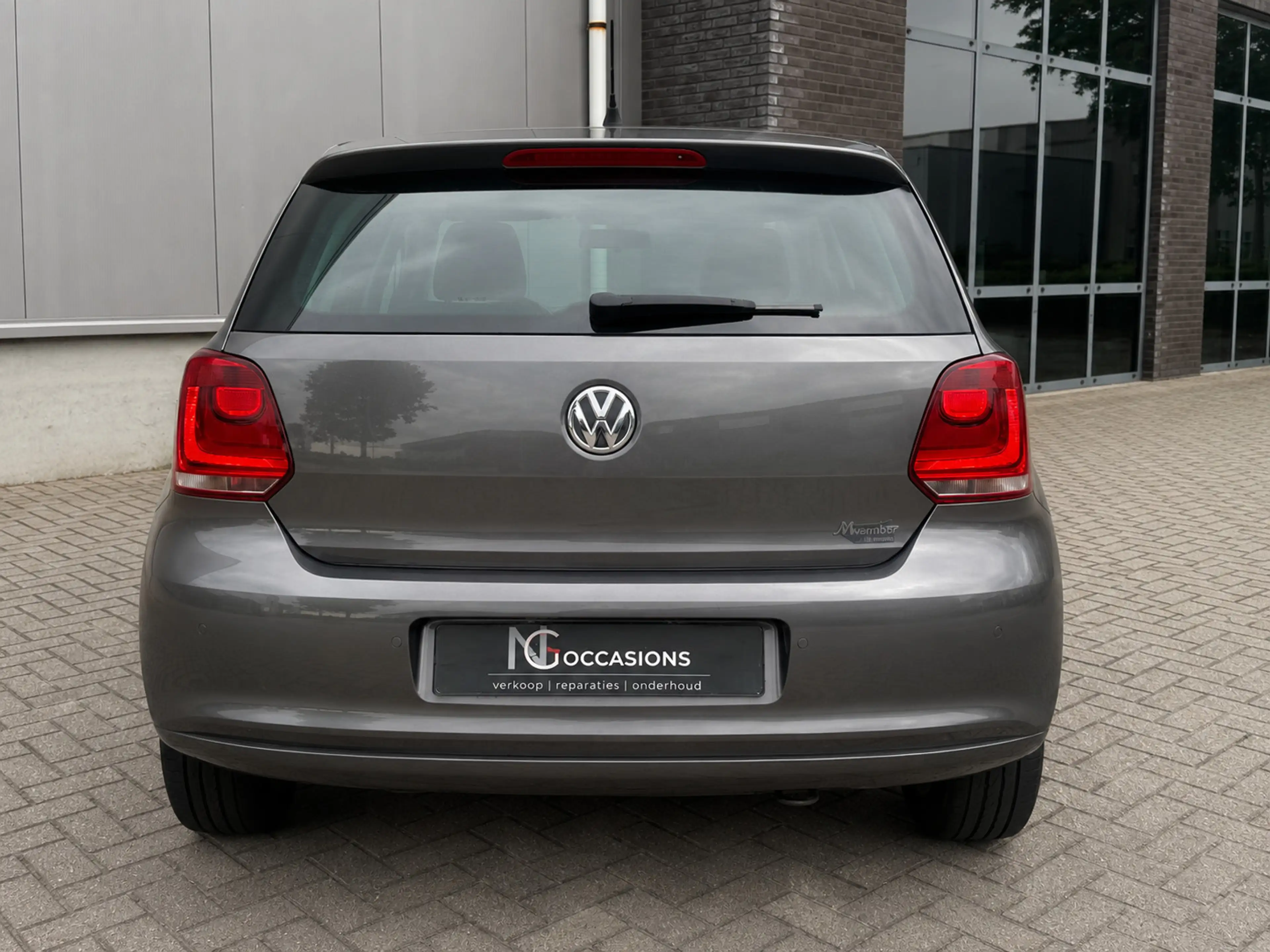 Volkswagen Polo 1.2 / LIFE / CRUISE / PDC / CLIMA — photo 3