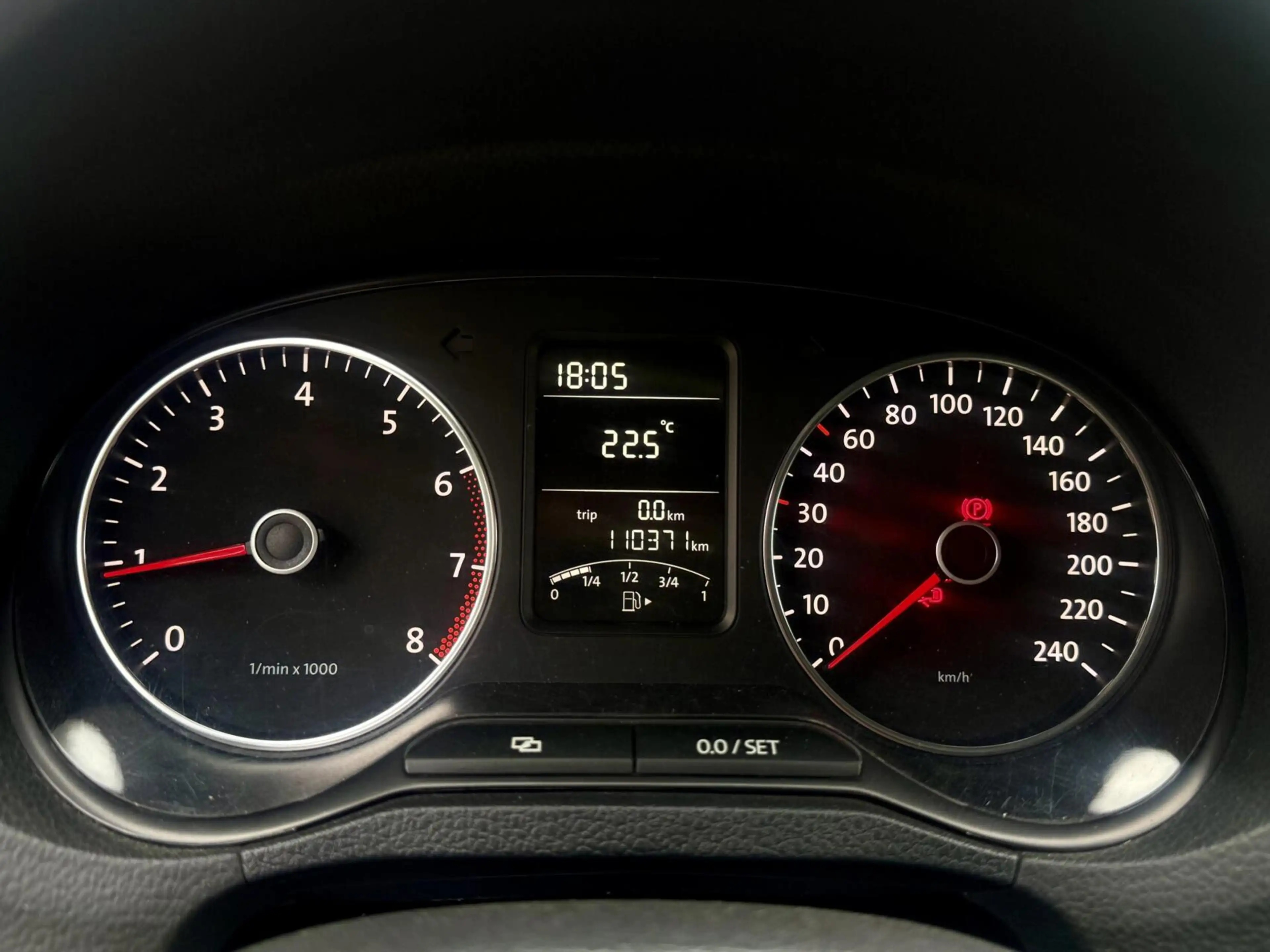 Volkswagen Polo 1.2 / LIFE / CRUISE / PDC / CLIMA — photo 13