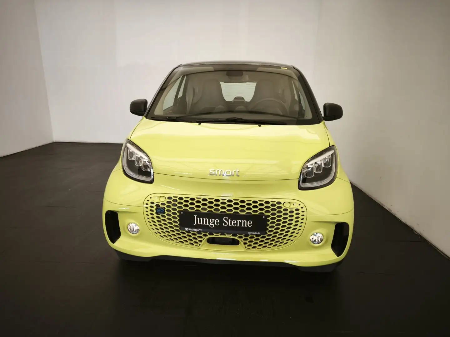 smart forTwo smart EQ fortwo Exclusiv Voll LED Pano SHZ 22KW Grün - 2