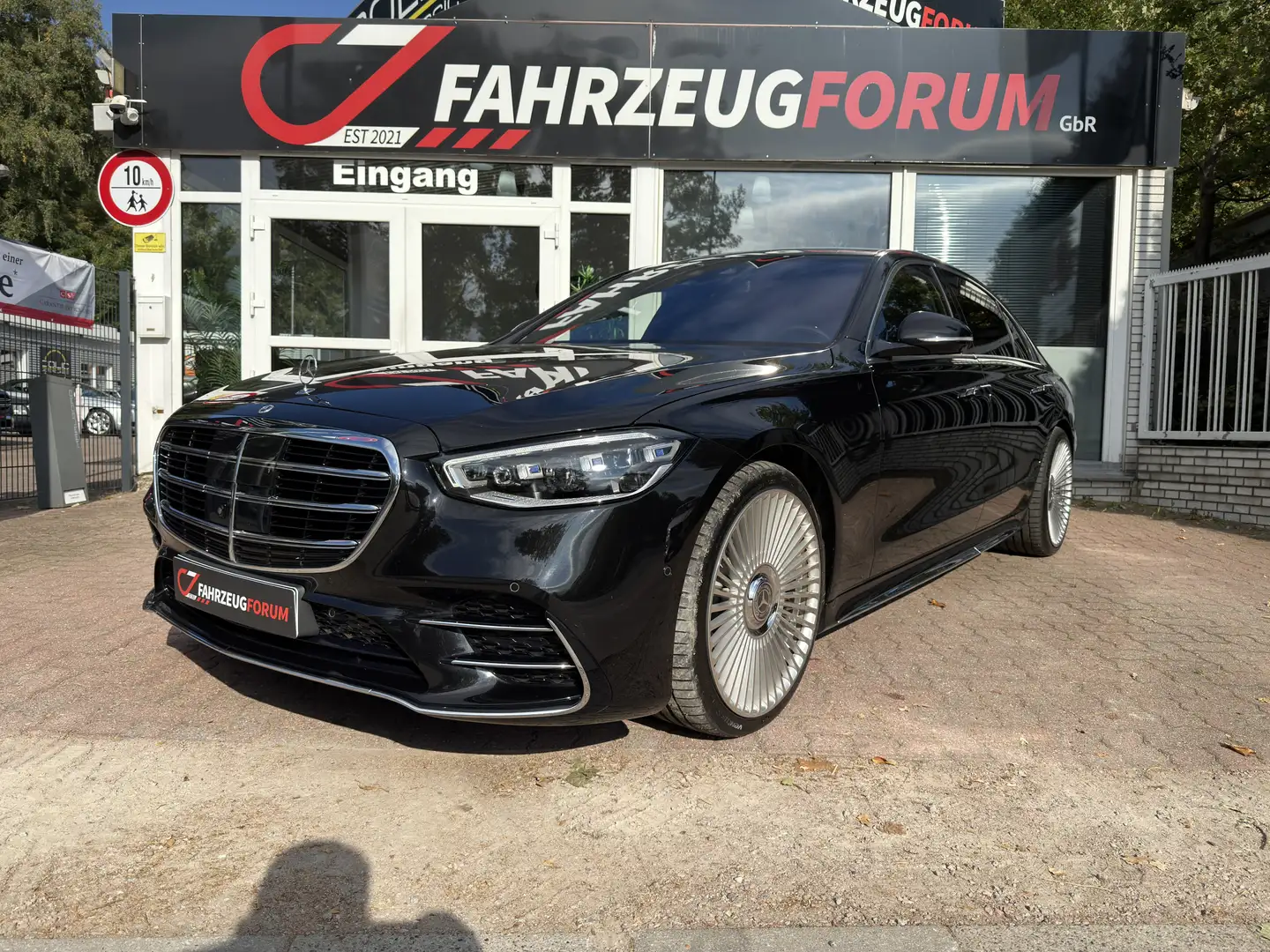 Mercedes-Benz S 450 e L Cheuffeur *Designo*Burmester*Pano Noir - 2
