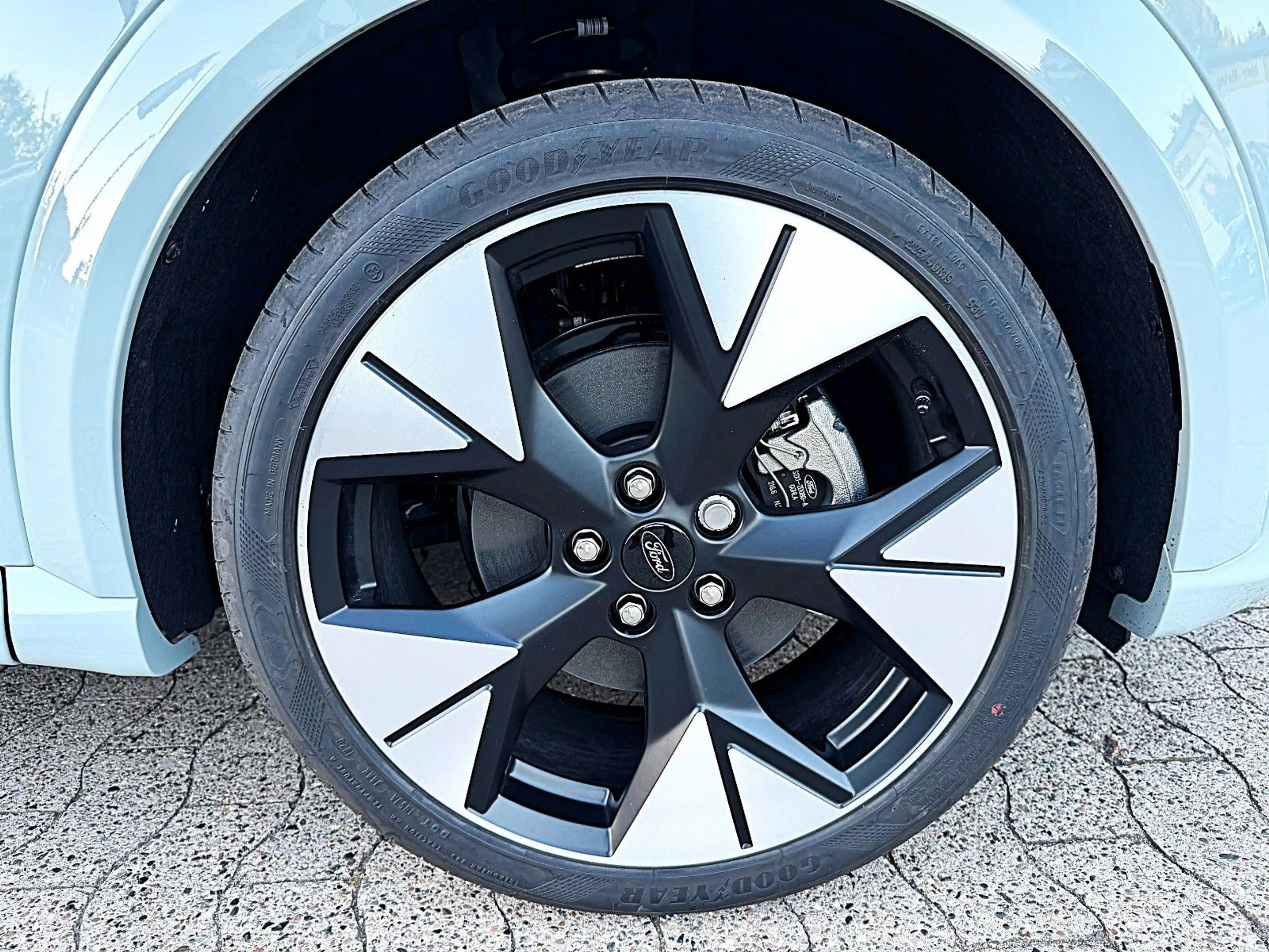 Ford Puma Gen-E 46,8 kwh PPREMIUM (sehr viele Extras — photo 7
