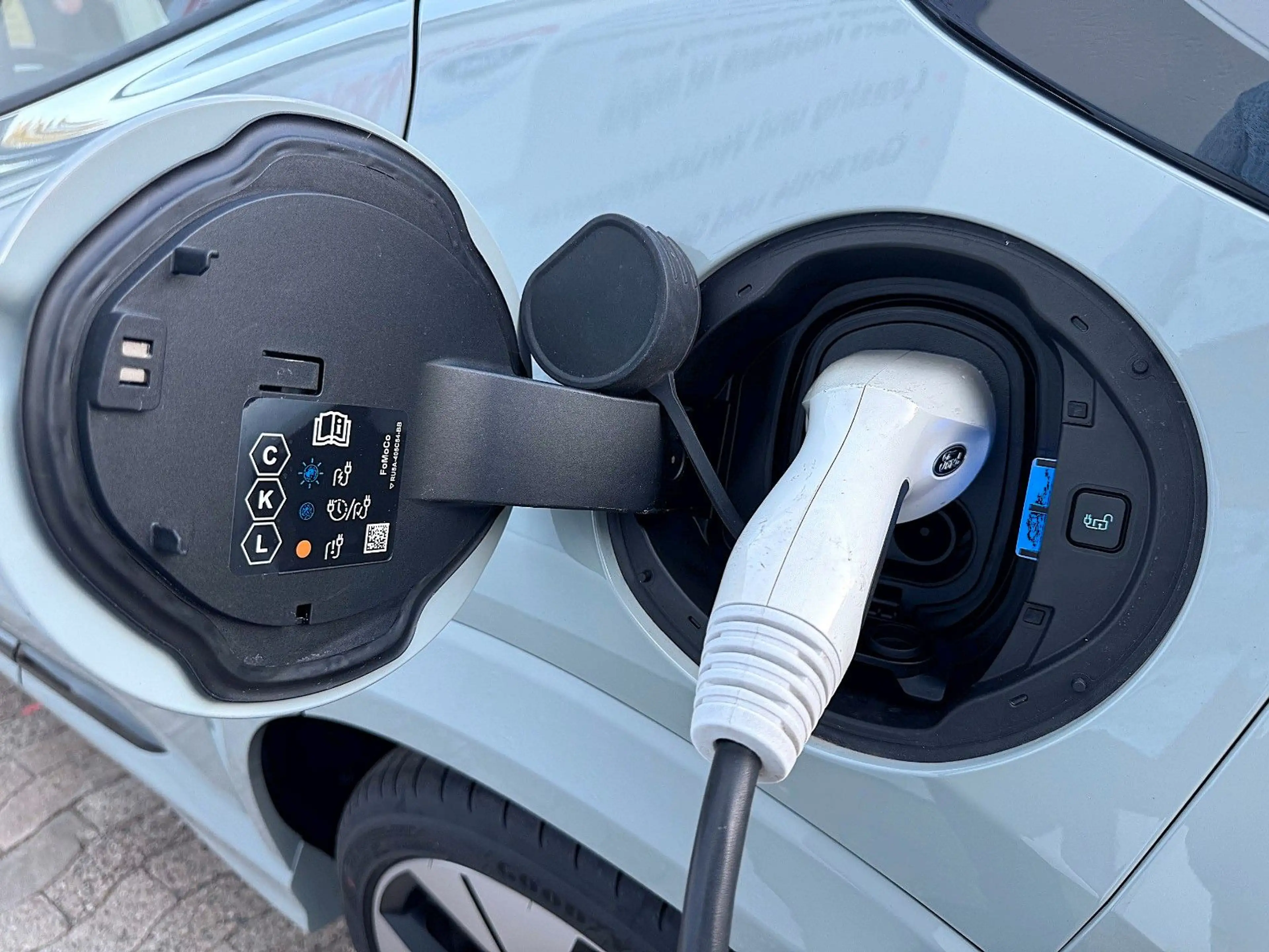 Ford Puma Gen-E 46,8 kwh PPREMIUM (sehr viele Extras — photo 12