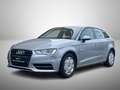 Audi A3 Sportback attraction PDC SHZ KLIMA Plateado - thumbnail 1