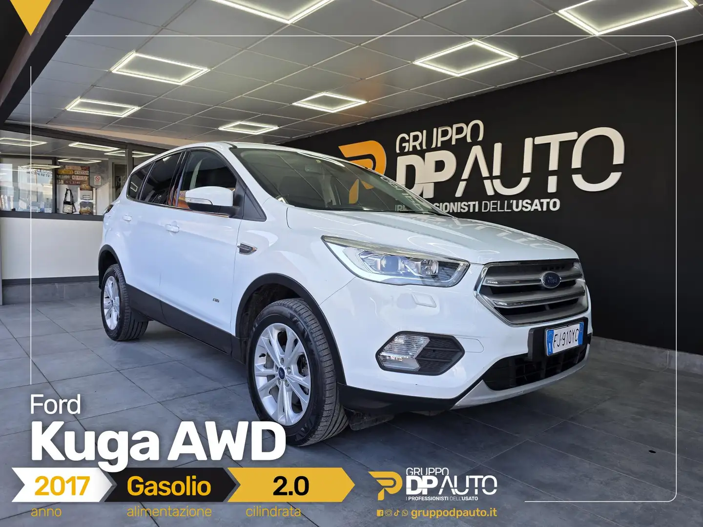Ford Kuga 2.0 tdci Titanium s&s awd 150cv powershift Biały - 1