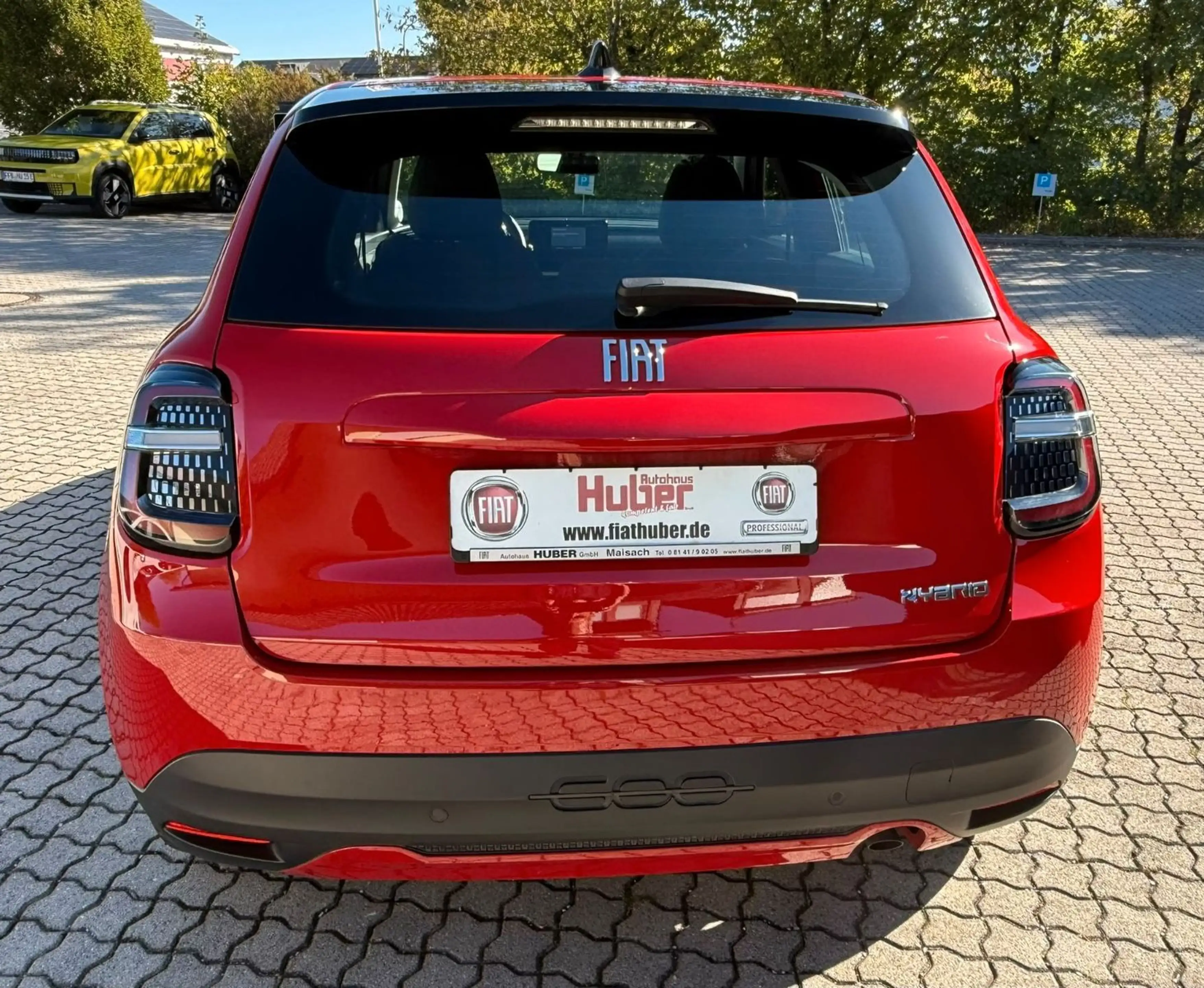 Fiat 600 Hybrid 125-Jahre-Edition — photo 5