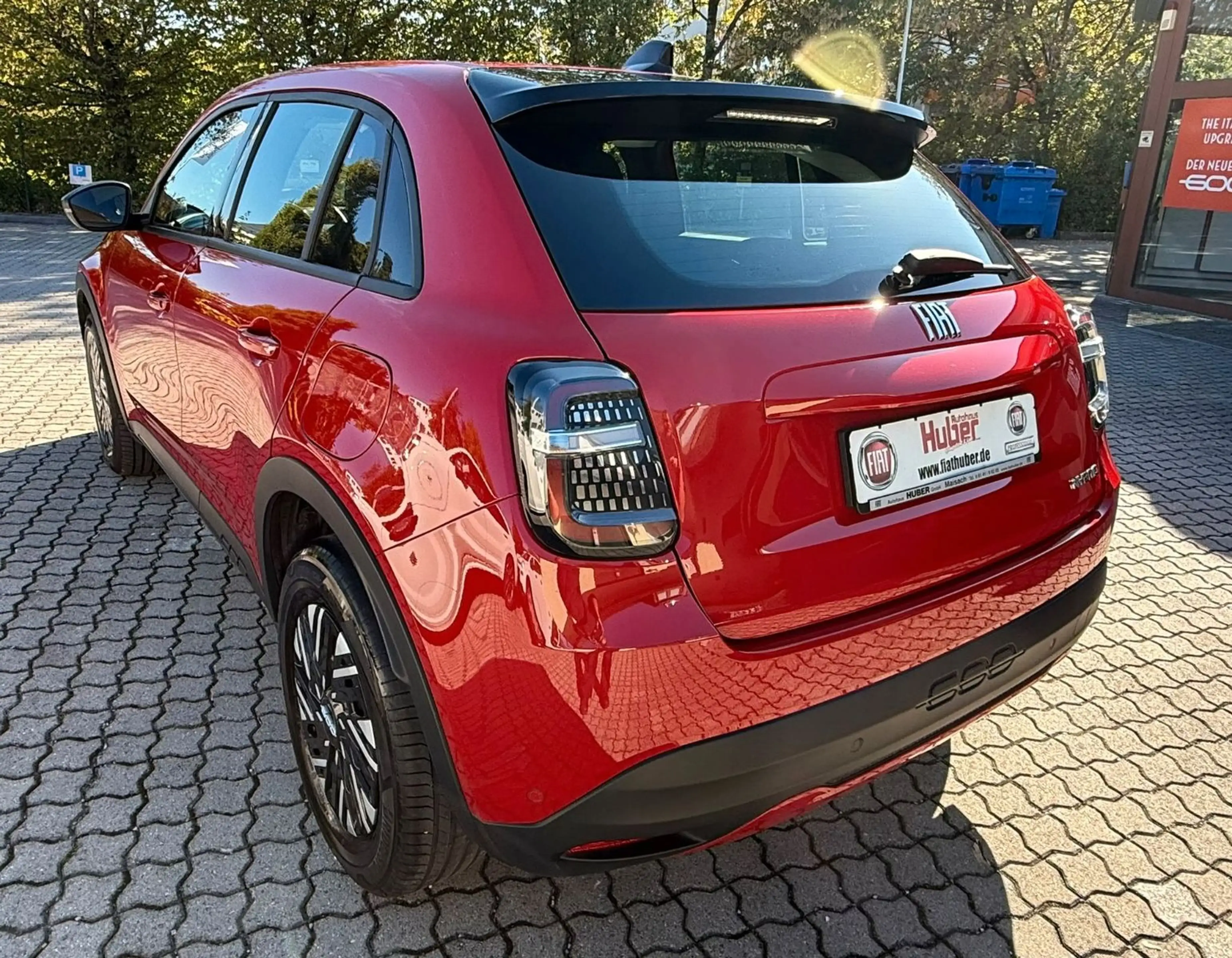 Fiat 600 Hybrid 125-Jahre-Edition — photo 4