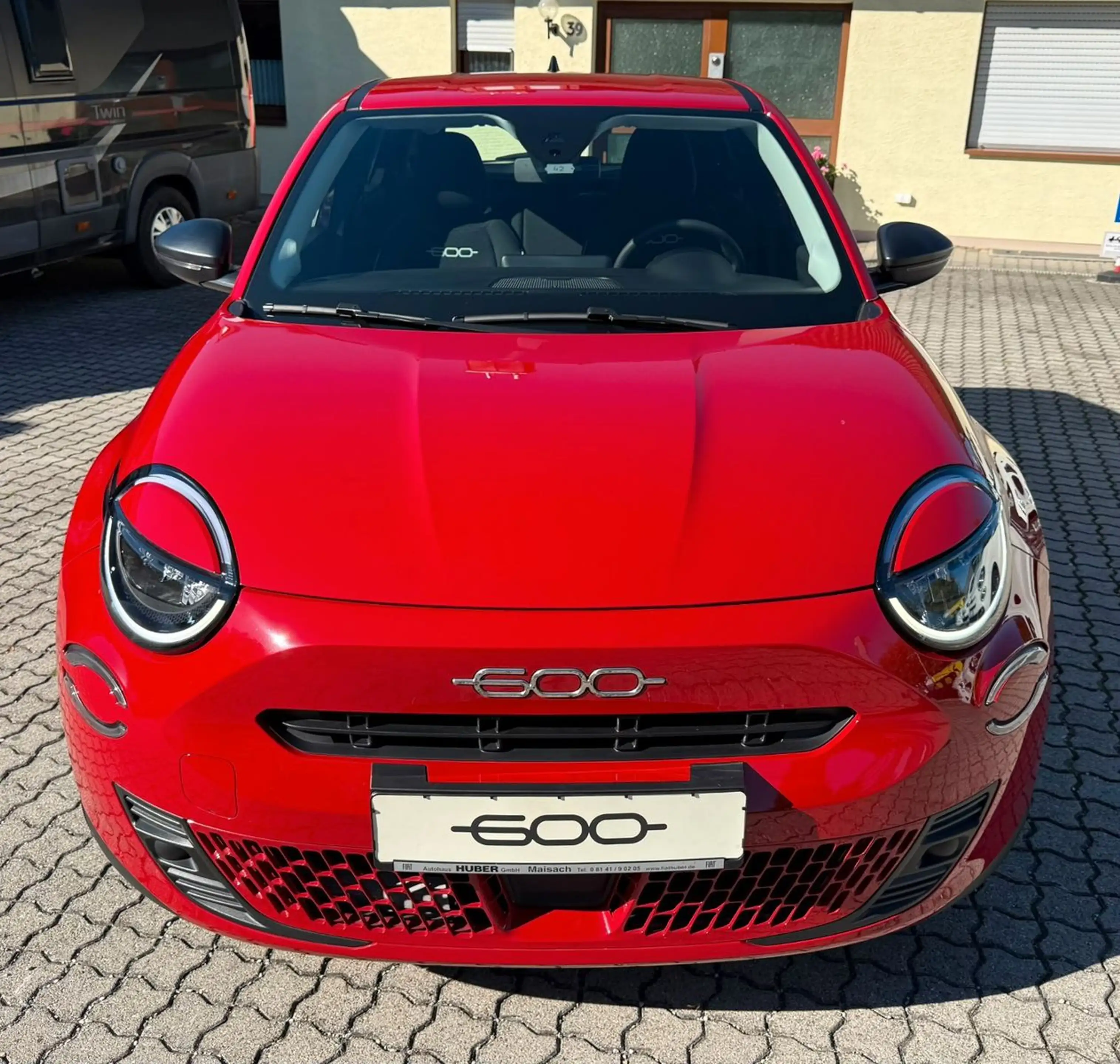 Fiat 600 Hybrid 125-Jahre-Edition — photo 6