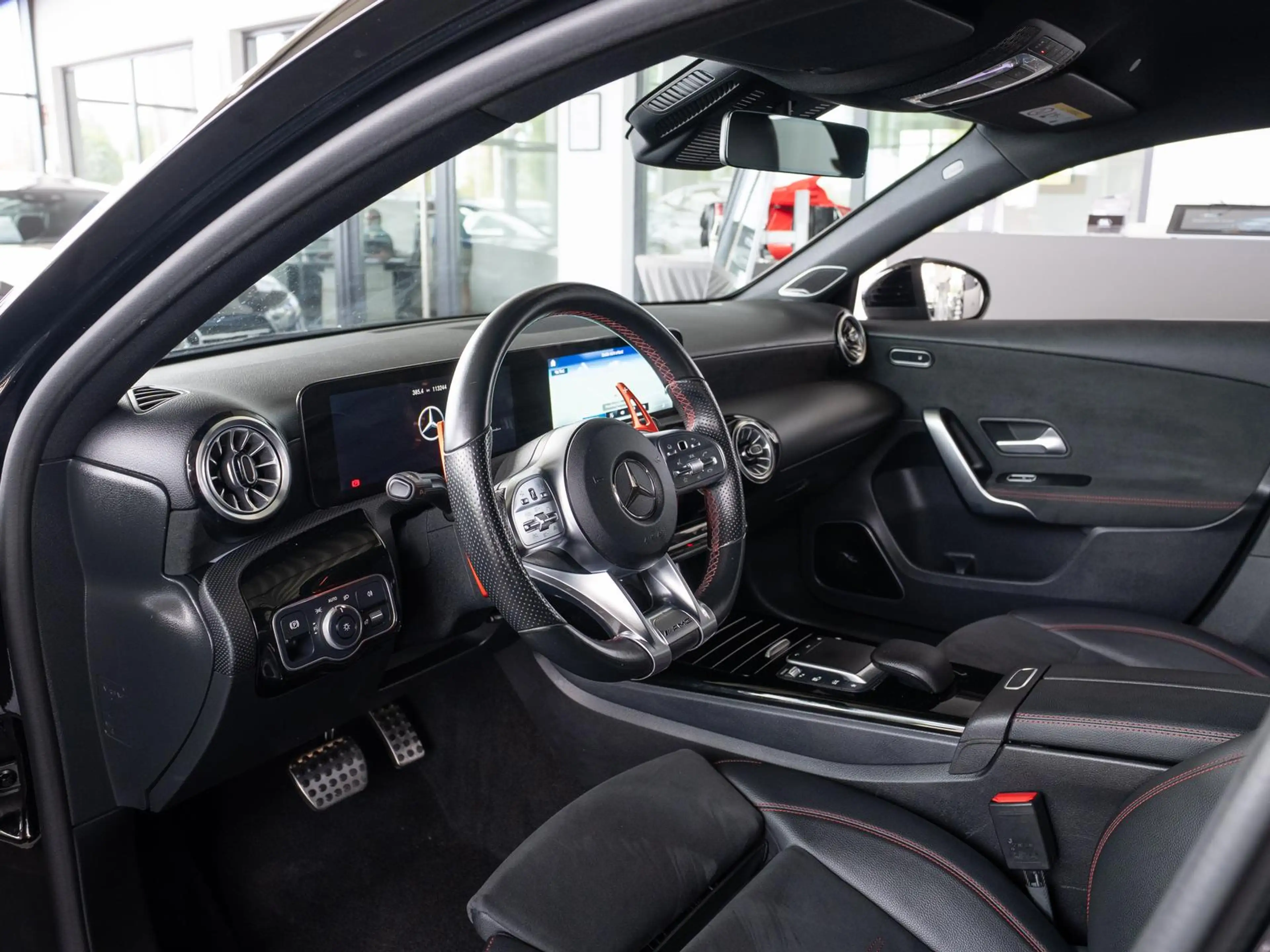 Mercedes-Benz A 250 e — photo 13