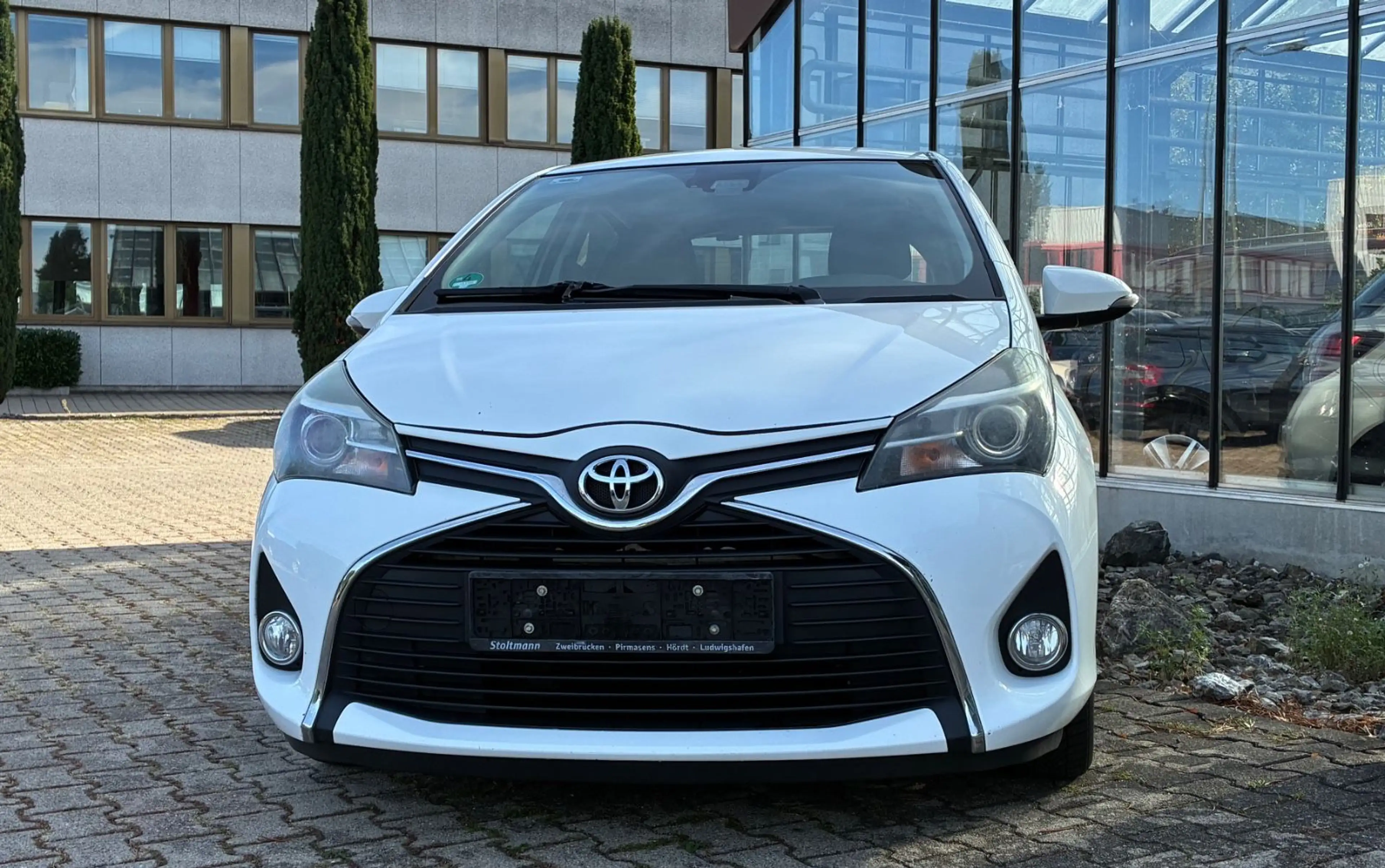 Toyota Yaris Edition-S 5-türig Klima Kamera 15" Alu — photo 2
