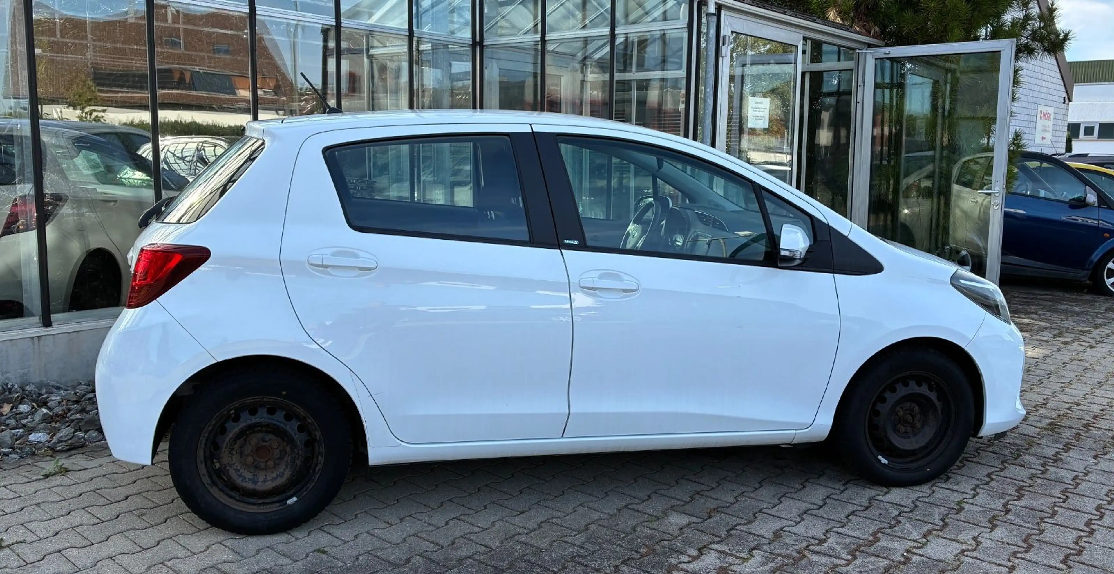 Toyota Yaris Edition-S 5-türig Klima Kamera 15" Alu — photo 9