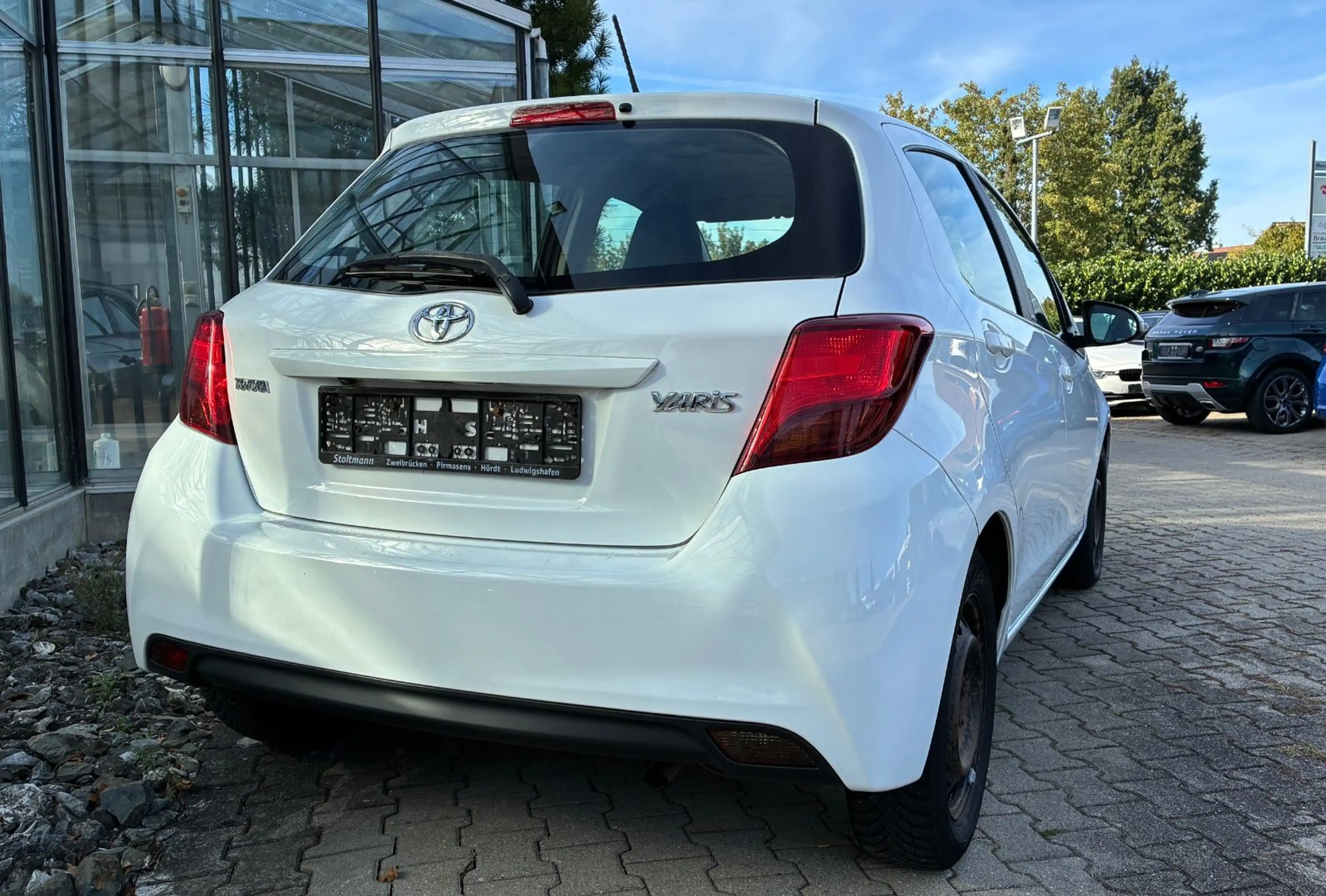 Toyota Yaris Edition-S 5-türig Klima Kamera 15" Alu — photo 11