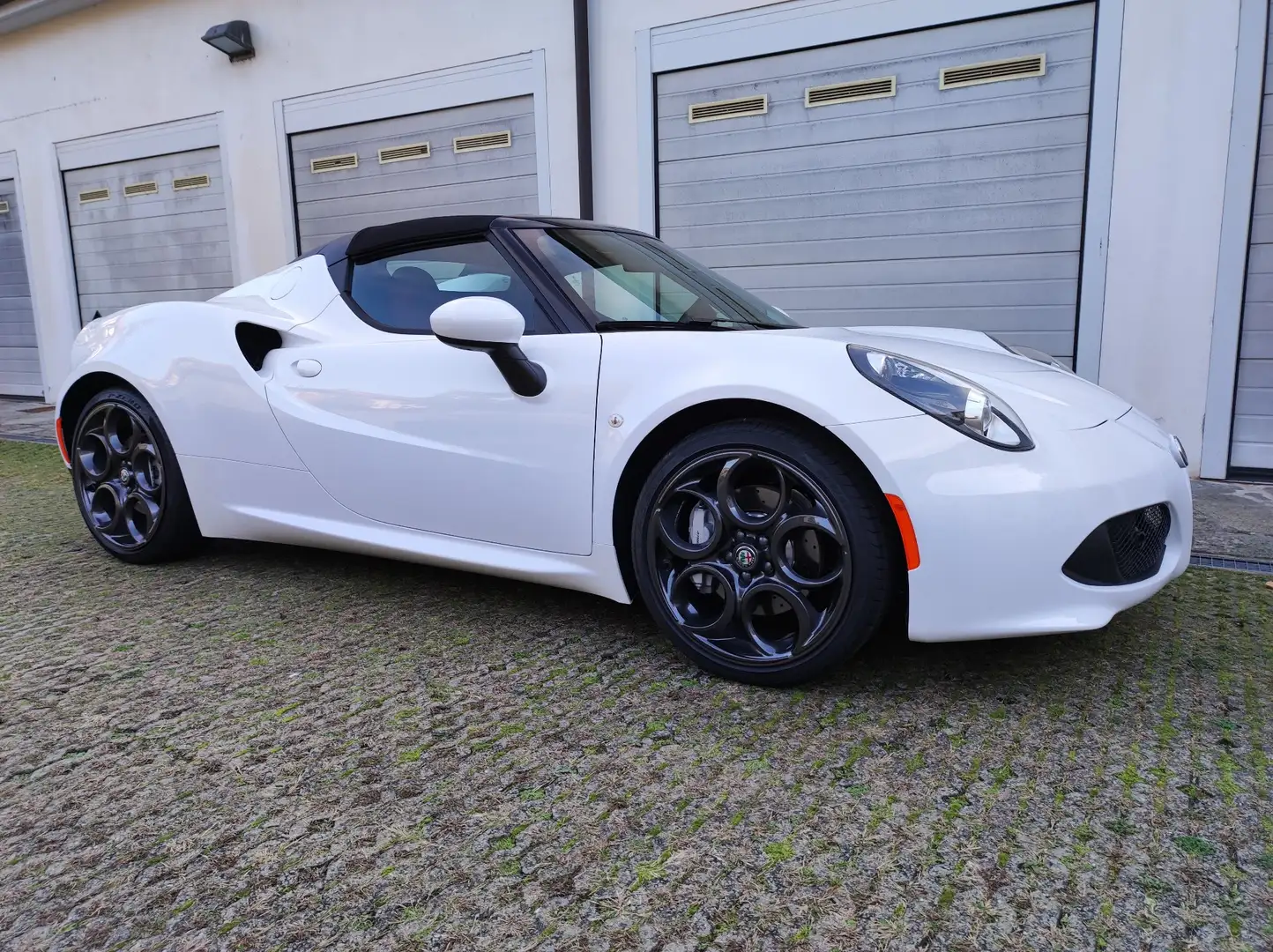 Alfa Romeo 4C Spider 1750 tbi 240cv tct - 1