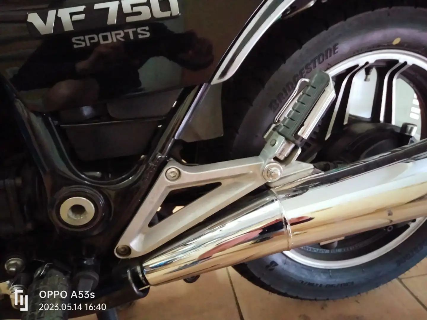 Honda VF 750 Bleu - 2