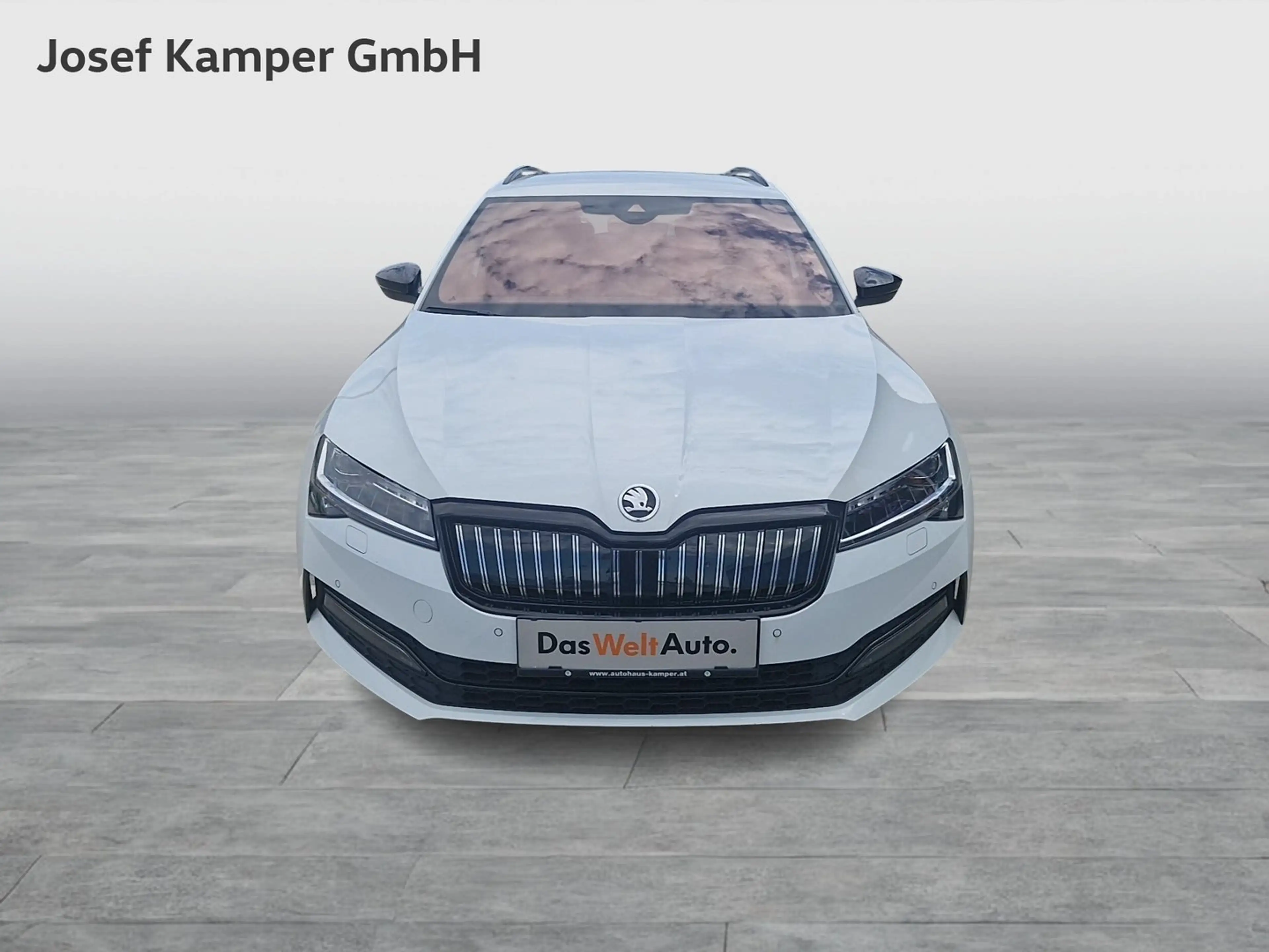 Skoda Superb iV SPORTLINE DSG — photo 8