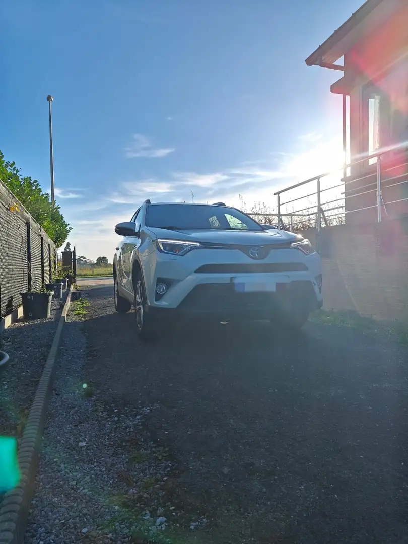 Toyota RAV 4 2.5 4x4 Hybrid PREMIUM *FULL OPTION* Blanc - 2