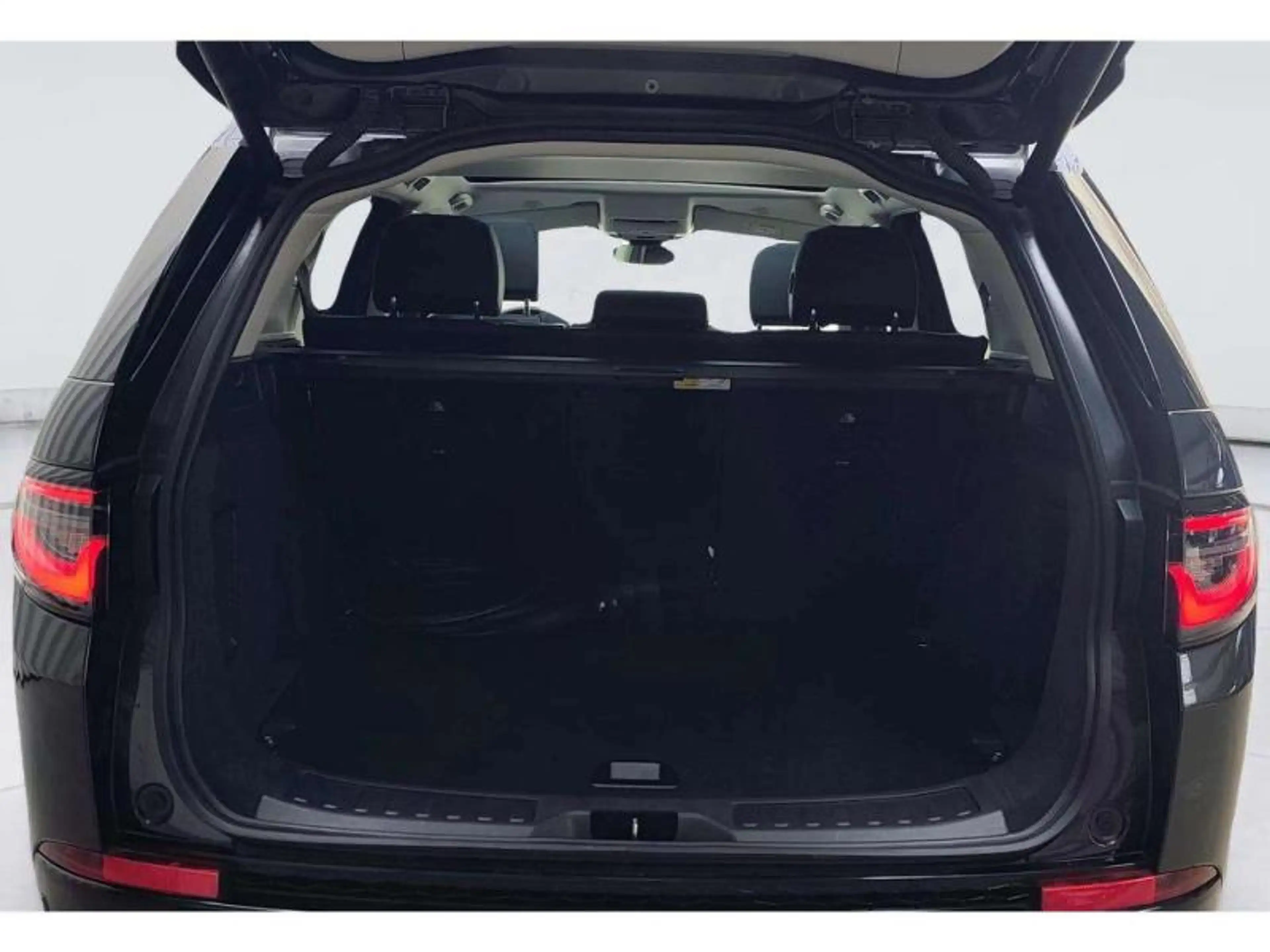 Land Rover Discovery Sport P270e AWD Auto S — photo 21