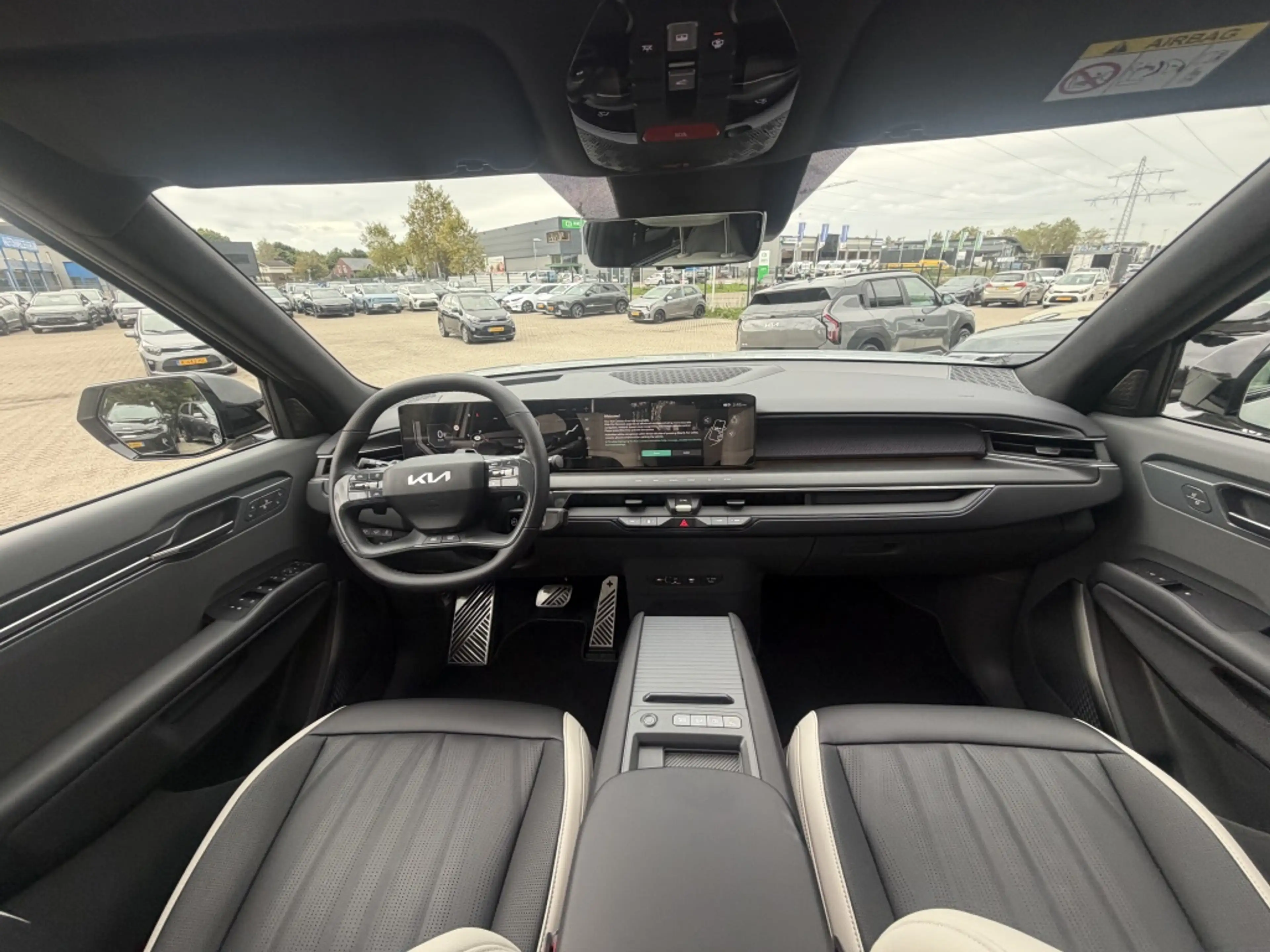 Kia EV9 GT-Line 99.8 kWh — photo 11
