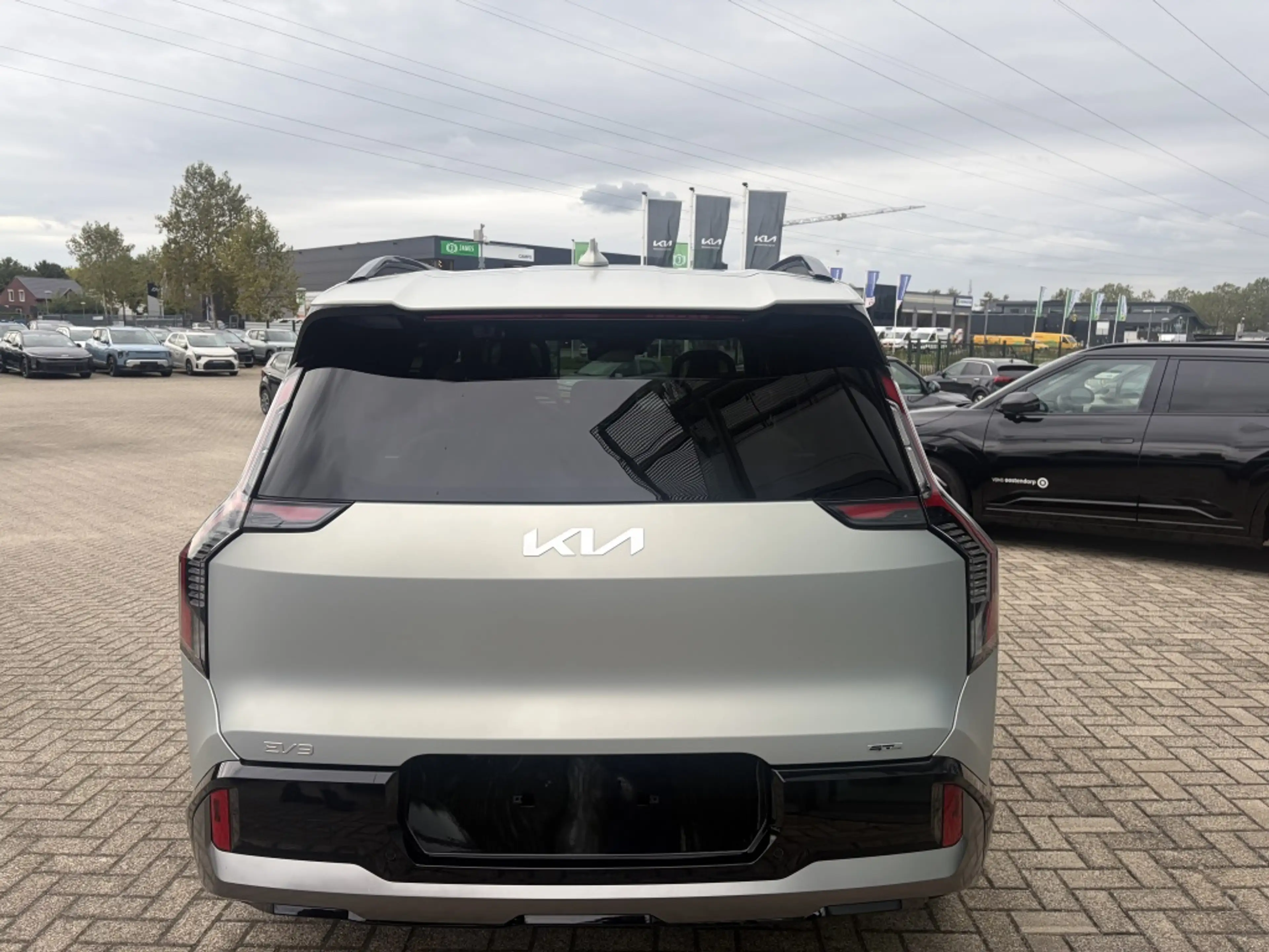Kia EV9 GT-Line 99.8 kWh — photo 4
