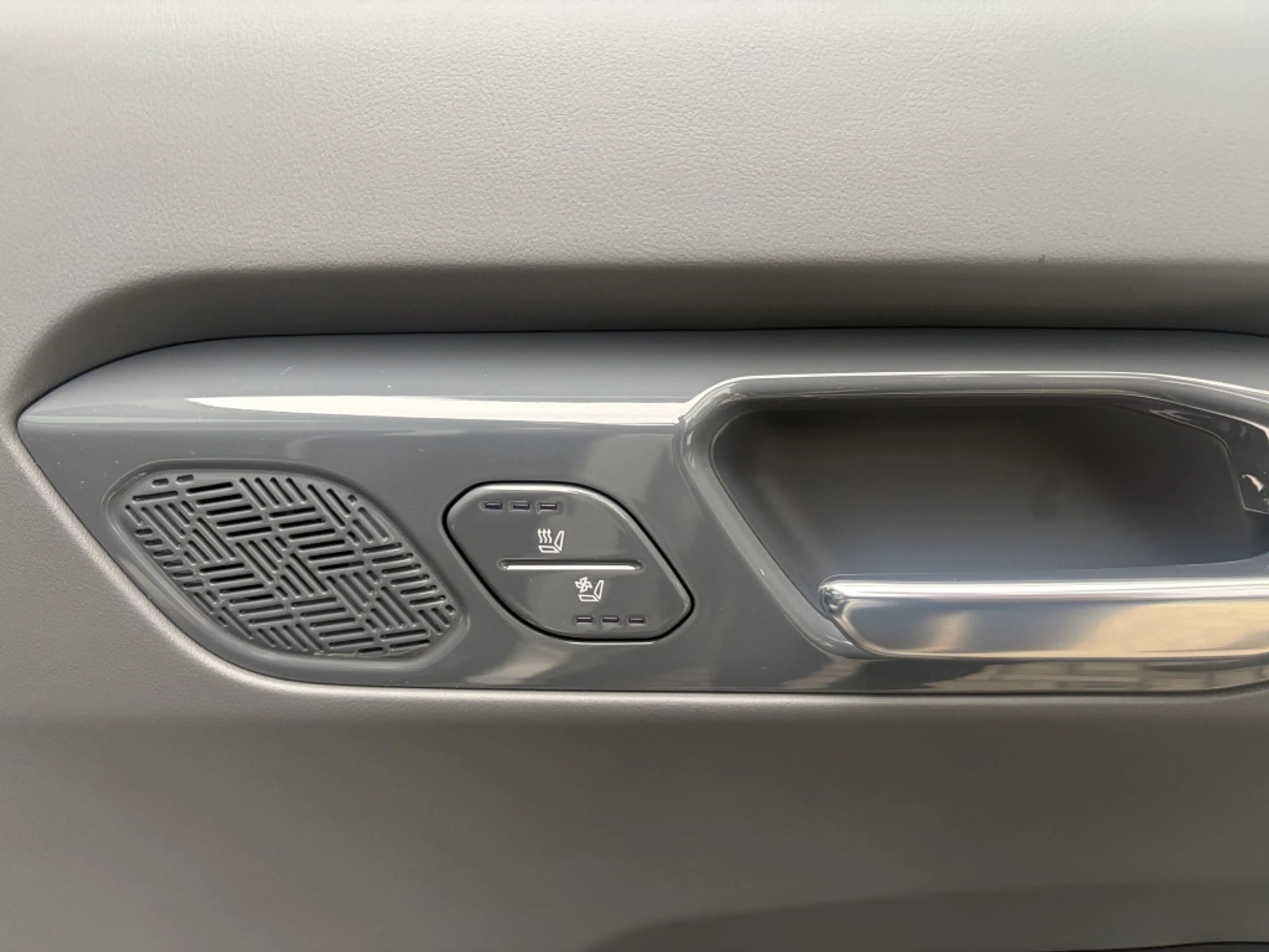 Kia EV9 GT-Line 99.8 kWh — photo 14