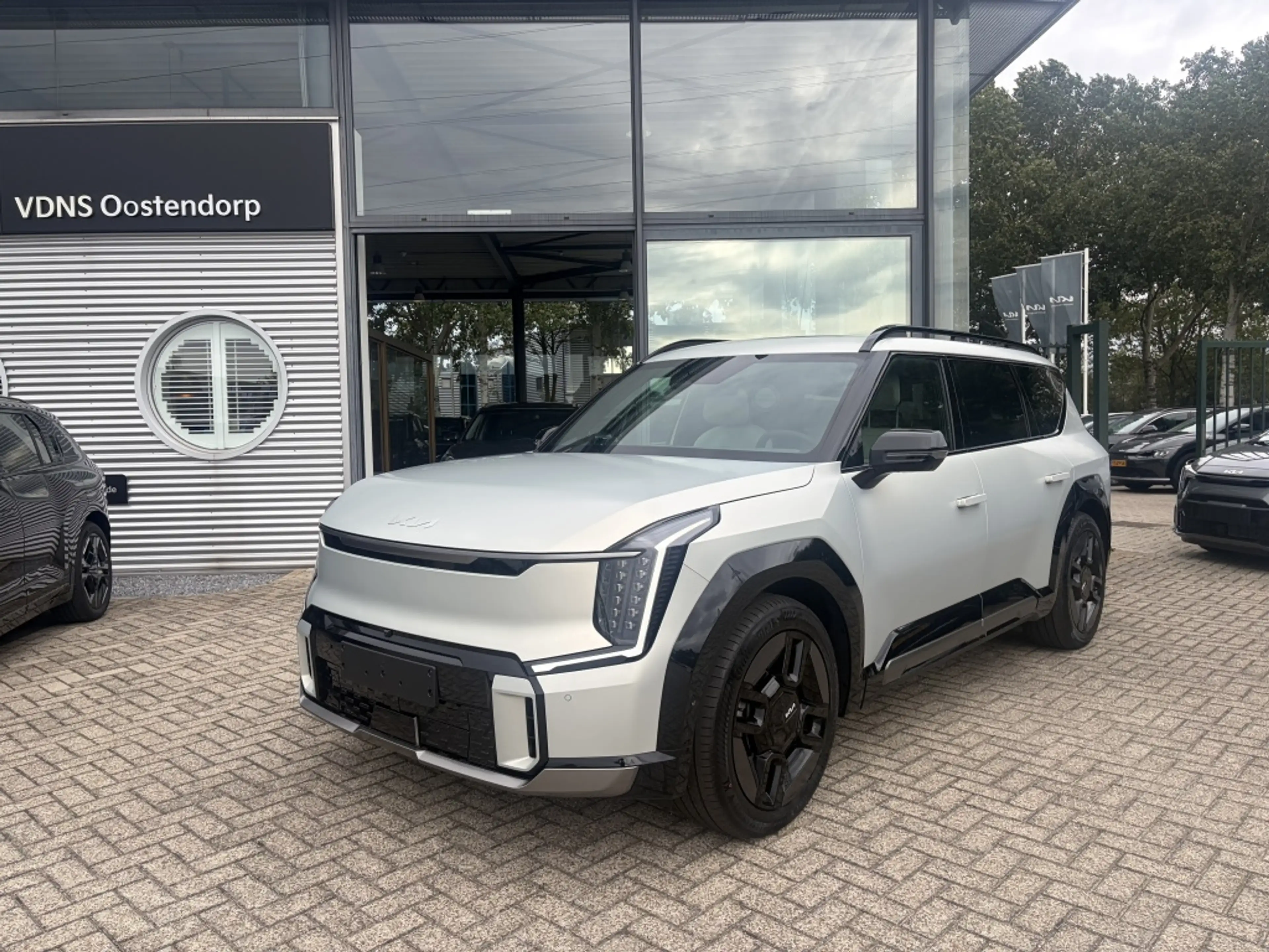 Kia EV9 GT-Line 99.8 kWh — photo 2
