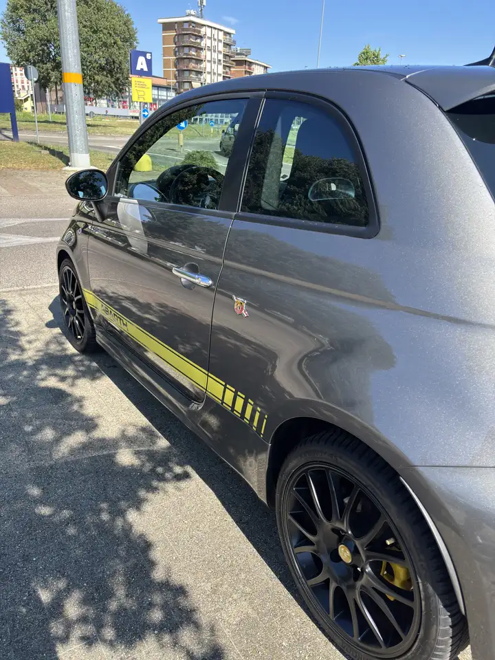 Abarth 595 2022
