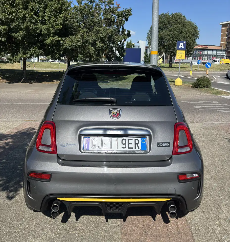 Abarth 595 2022