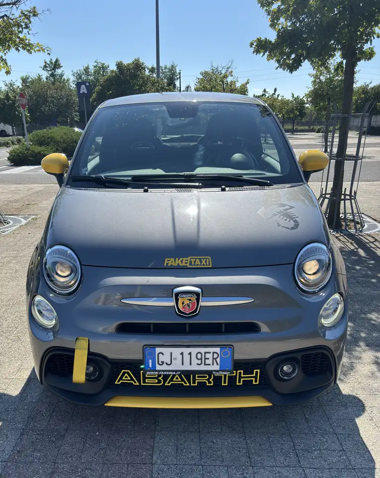 Abarth 595 2022