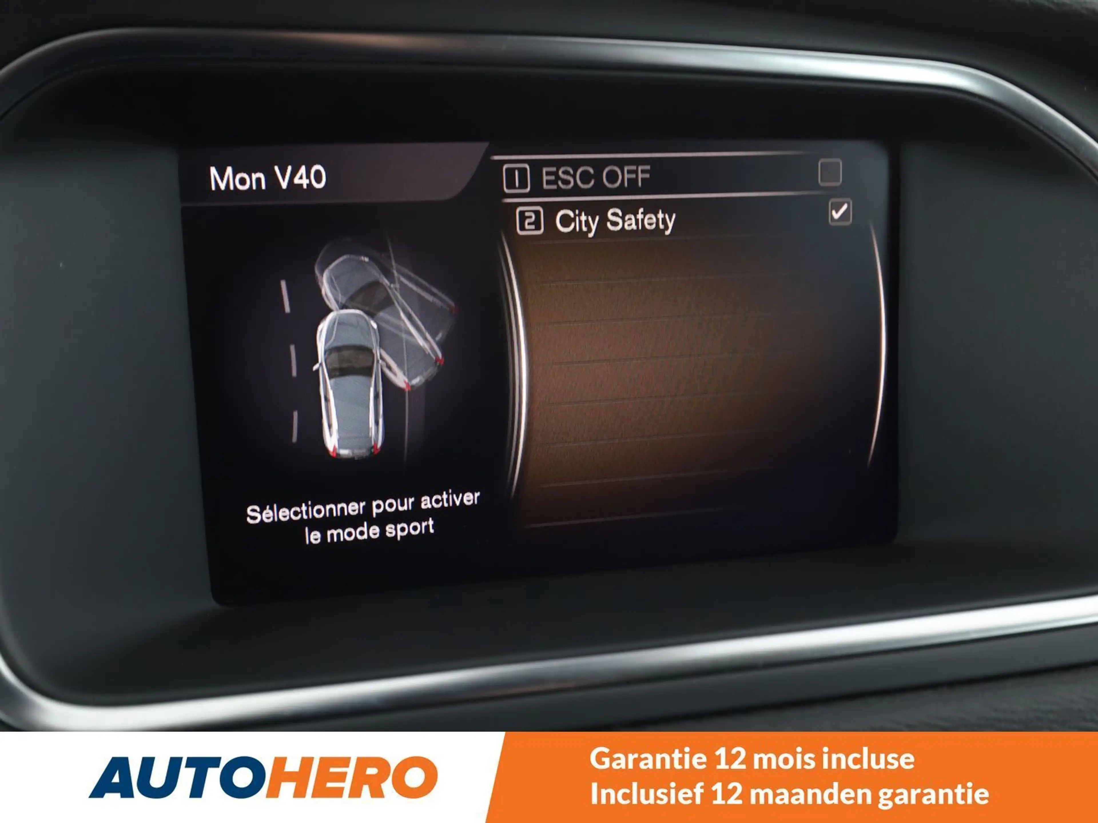 Volvo V40 Cross Country 2.0 T3 — photo 9