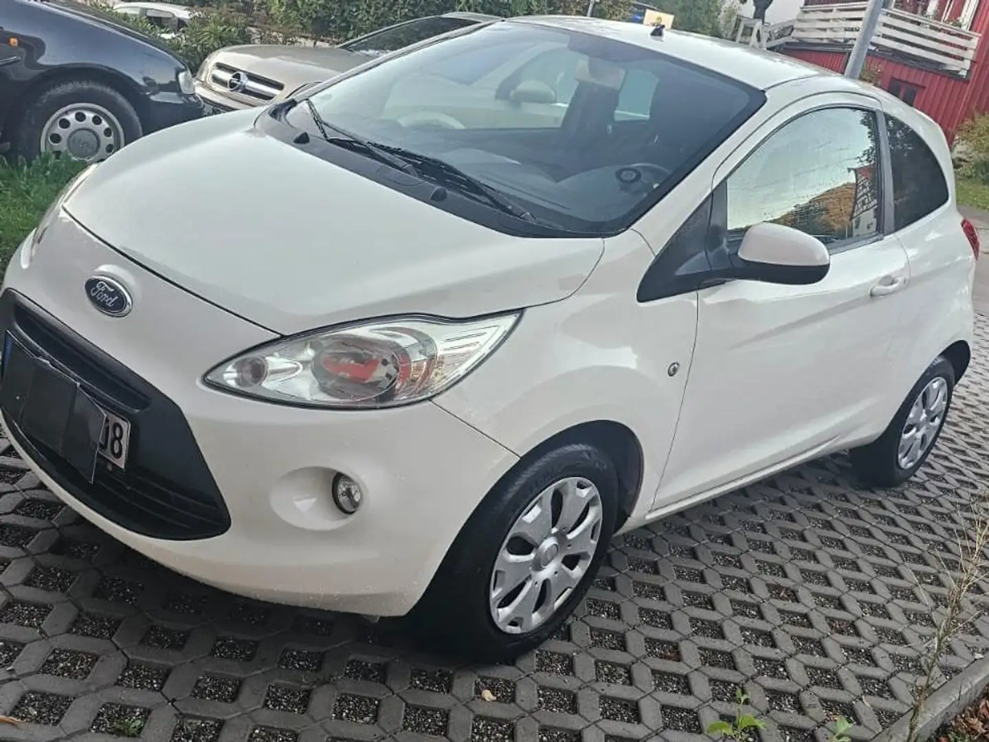 Ford Ka/Ka+ Ka 1.2 Titanium Weiß - 1