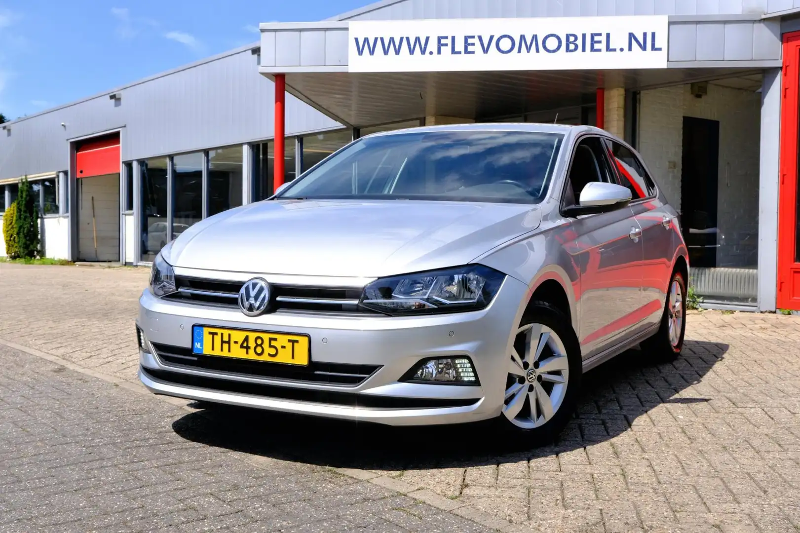 Volkswagen Polo 1.0 TSI Comfortline Navi|Airco|Apple CarPlay|LMV Grijs - 1