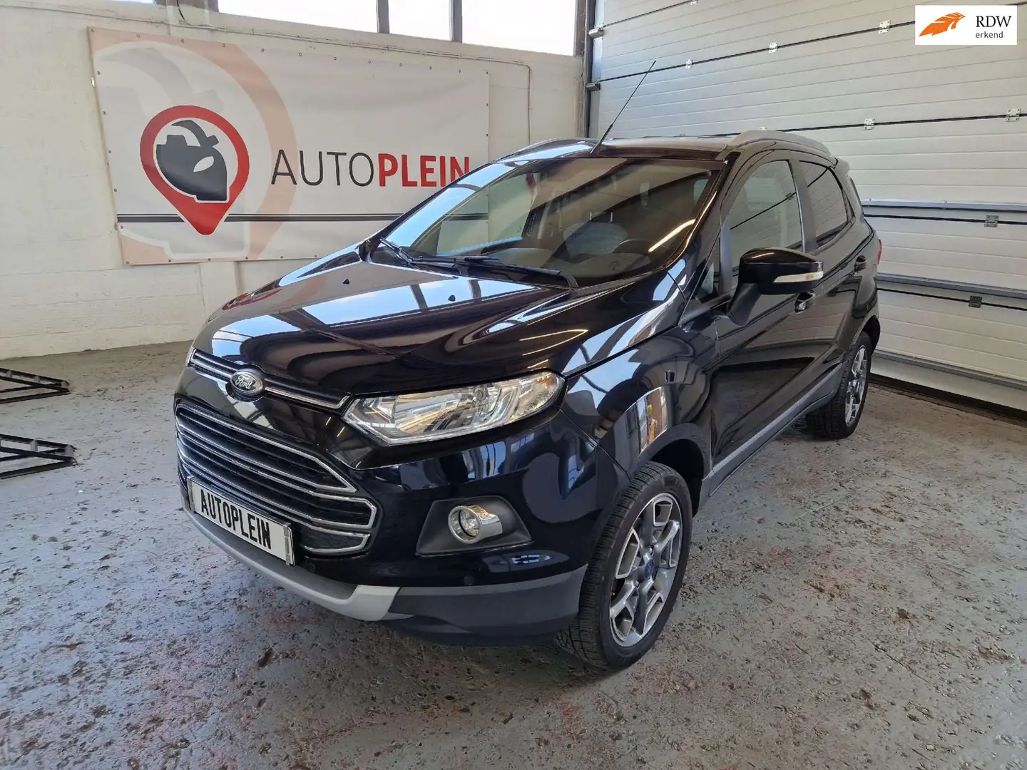 Ford EcoSport 1.0 EcoBoost Titanium Zwart - 1