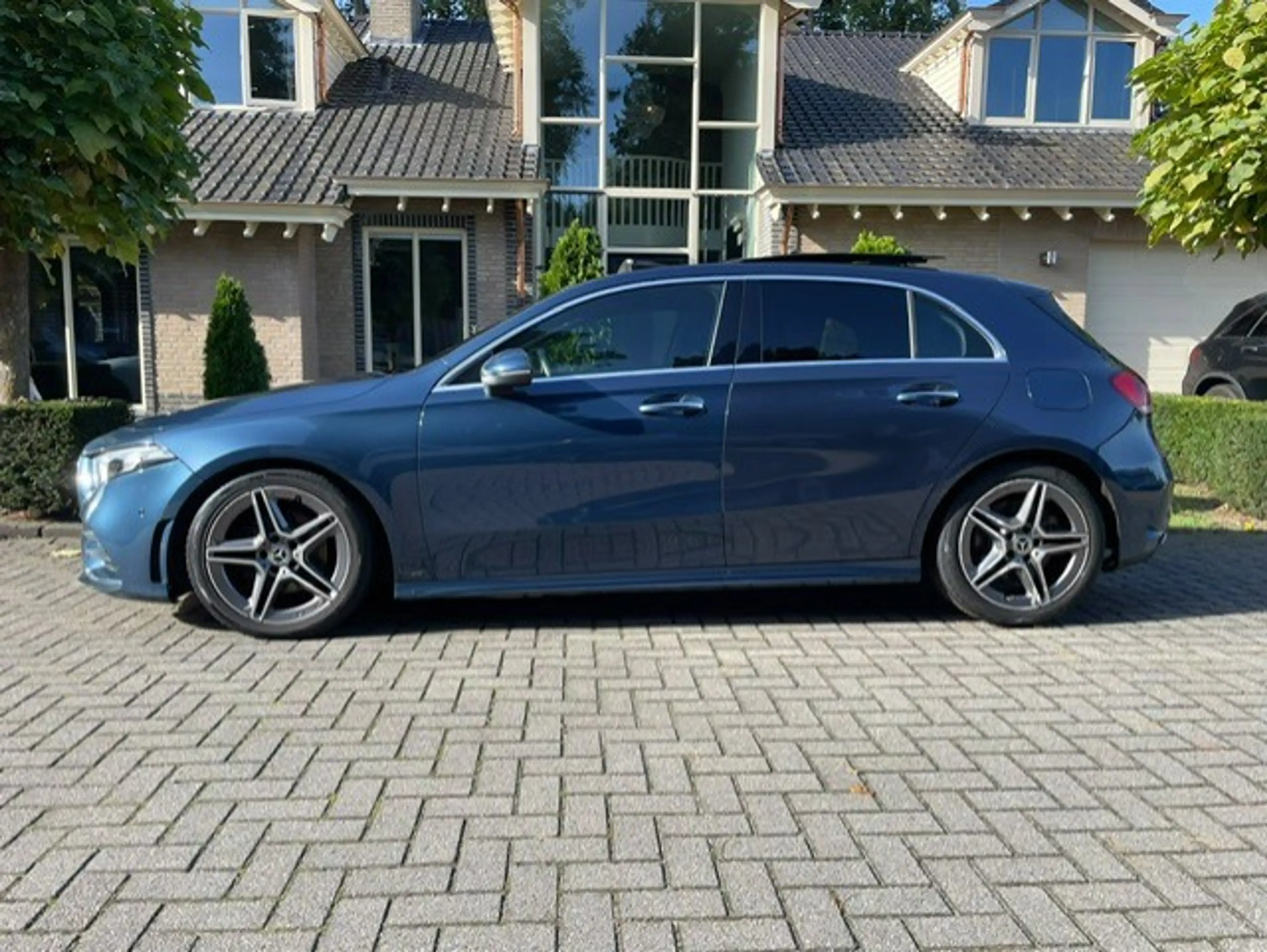 Mercedes-Benz A 200 AMG LINE PANO LED NAVI CAMERA — photo 2