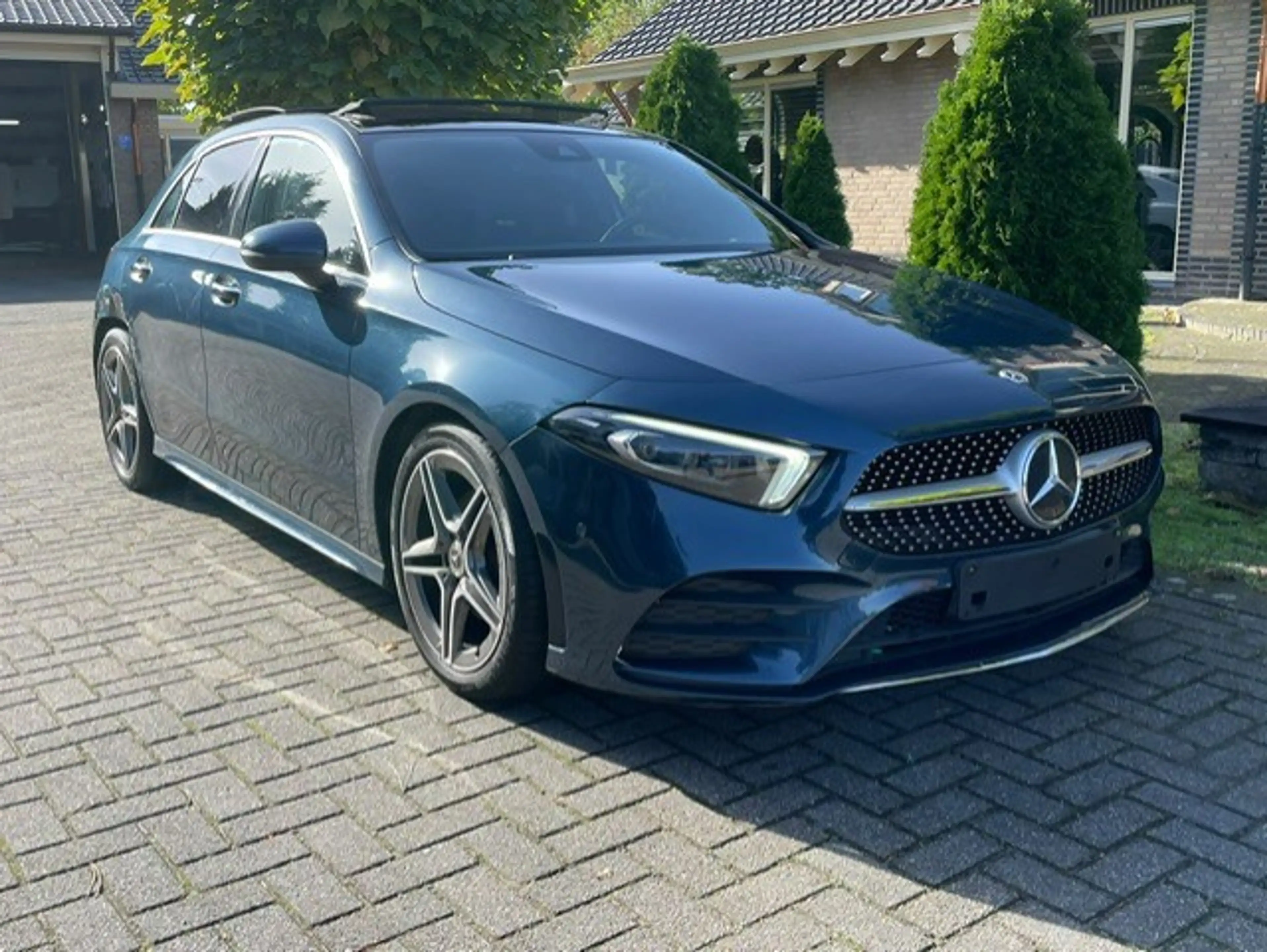 Mercedes-Benz A 200 AMG LINE PANO LED NAVI CAMERA — photo 4