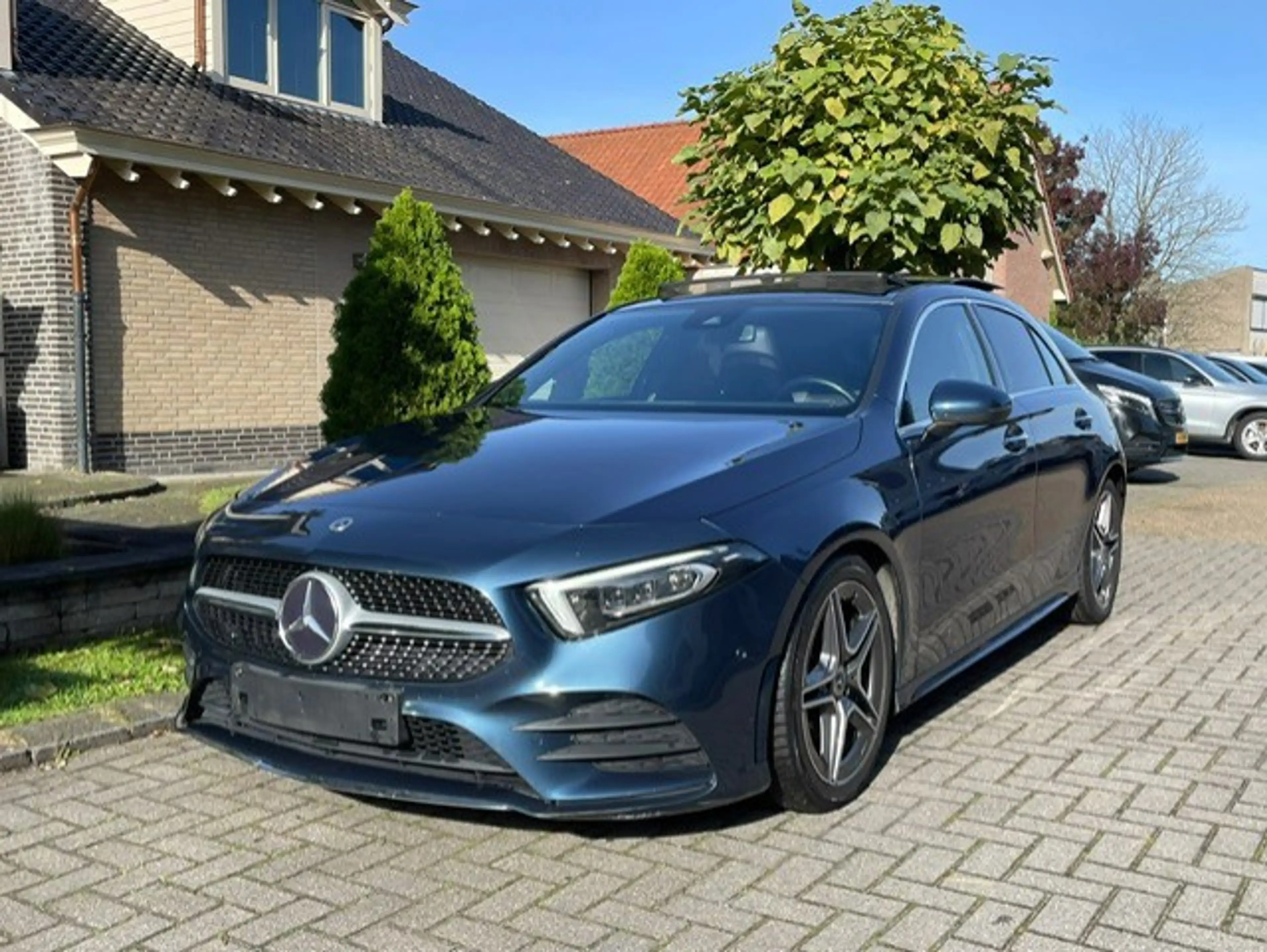 Mercedes-Benz A 200 AMG LINE PANO LED NAVI CAMERA