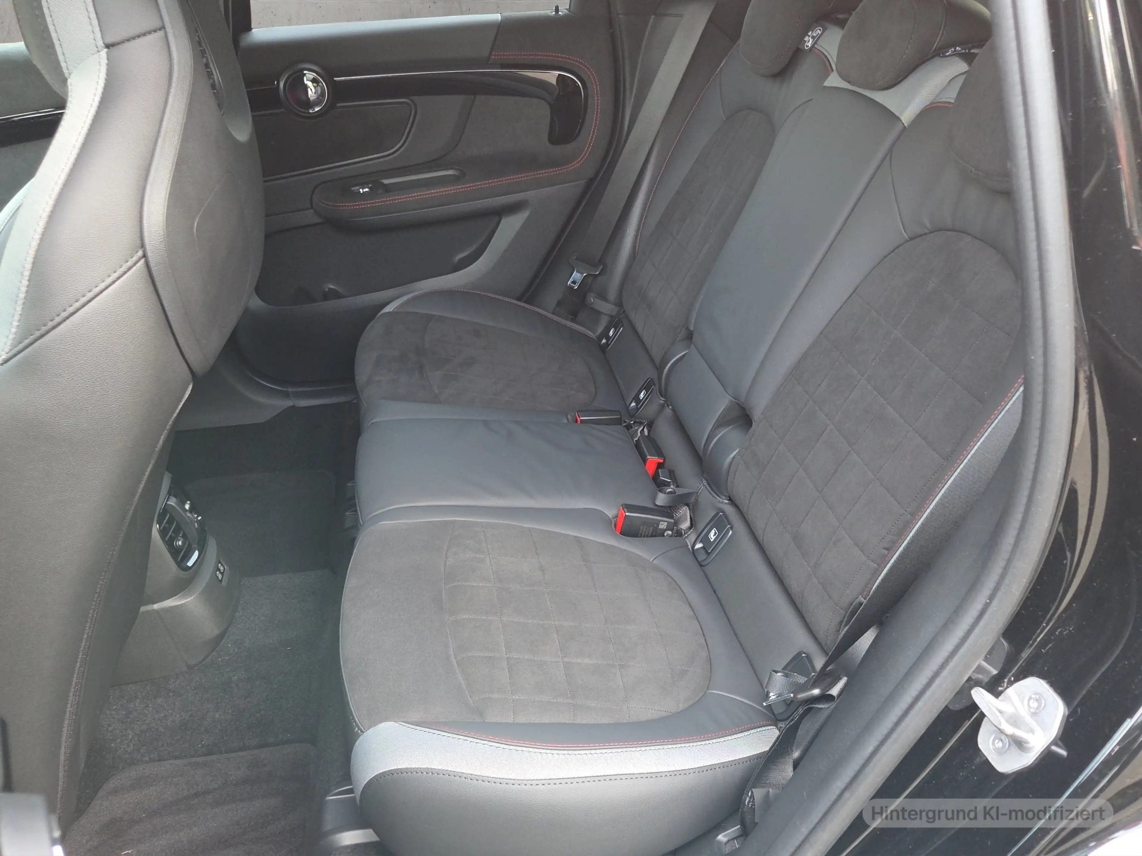 MINI John Cooper Works Countryman John Cooper Works ALL4 Countryman — photo 13