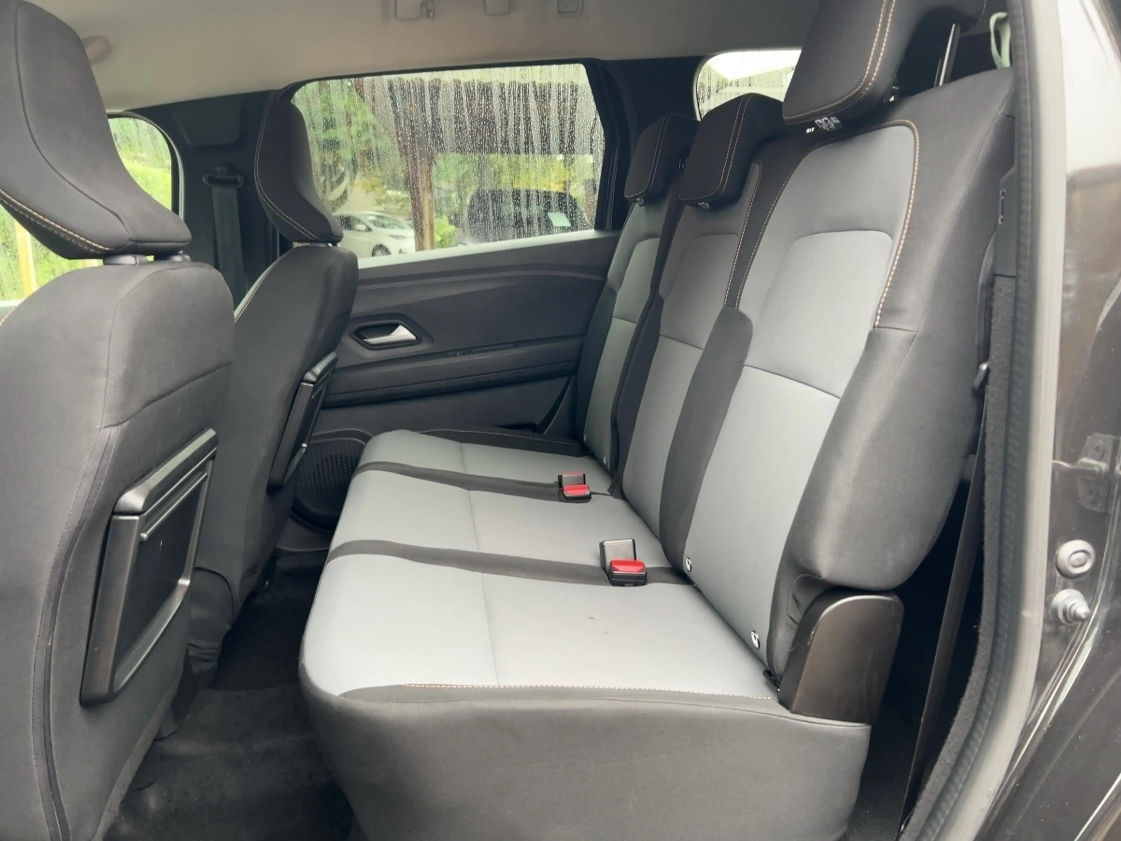 Dacia Jogger TCe 110 Extreme+ *7-Sitzer* — photo 11