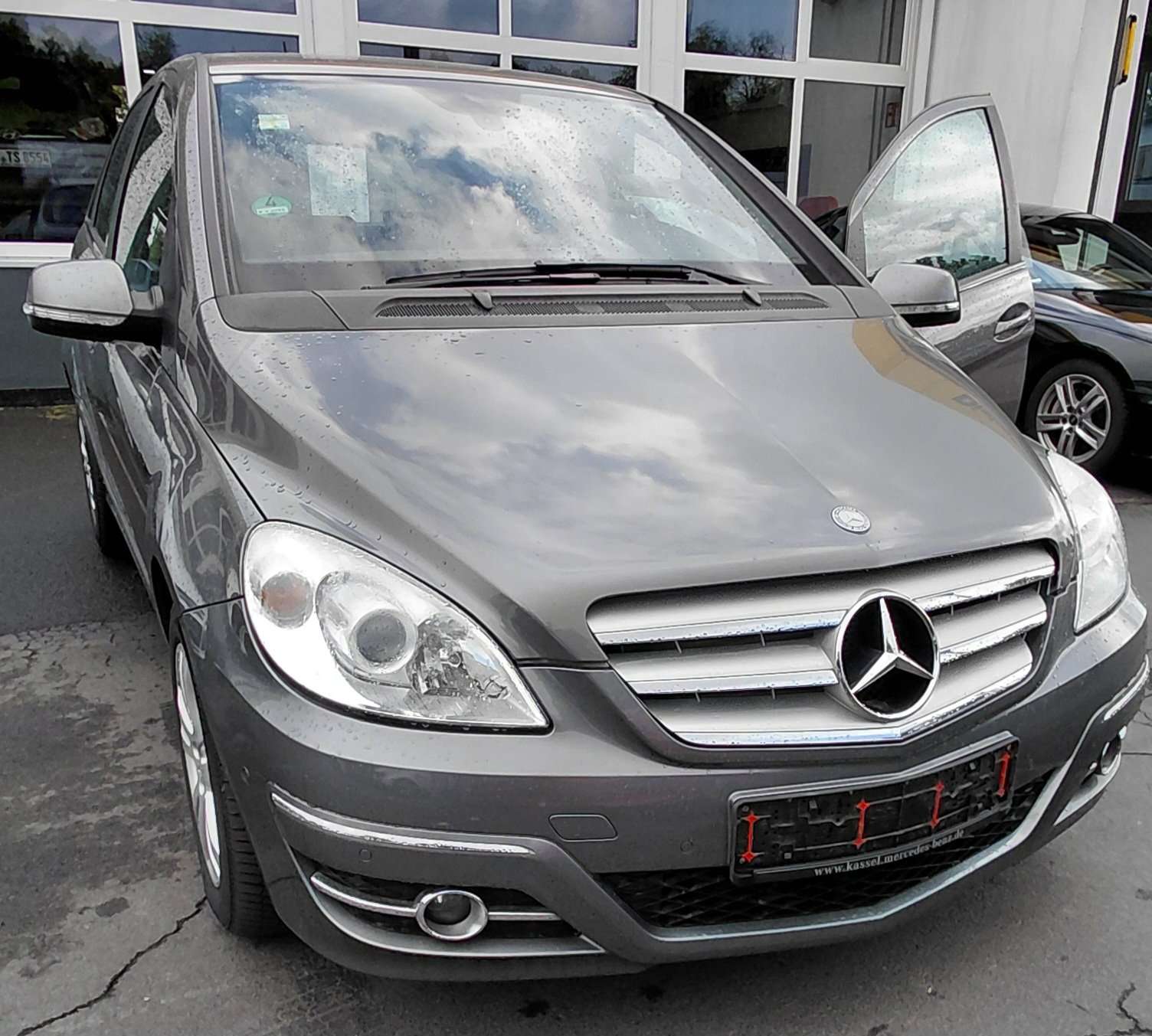 Second hand Mercedes Benz B-Class 200