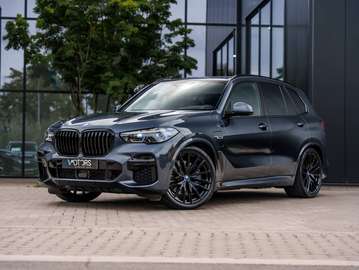 PHEVxDrive45e - M Sport - Luchtvering - Trekhaak - Driving Assist Pro - Laser - 360° - HUD - 22"